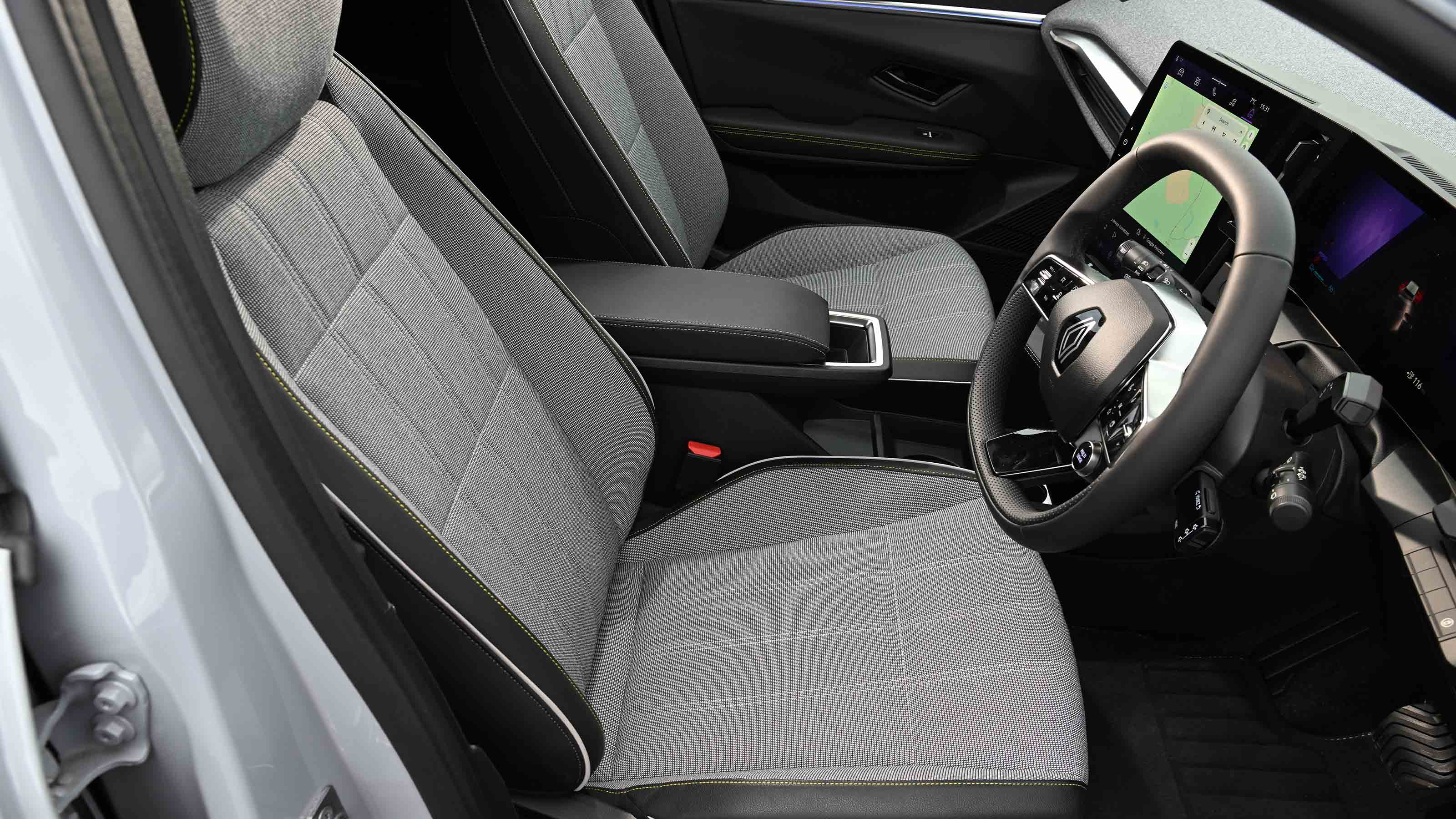 Renault Megane UK front seats