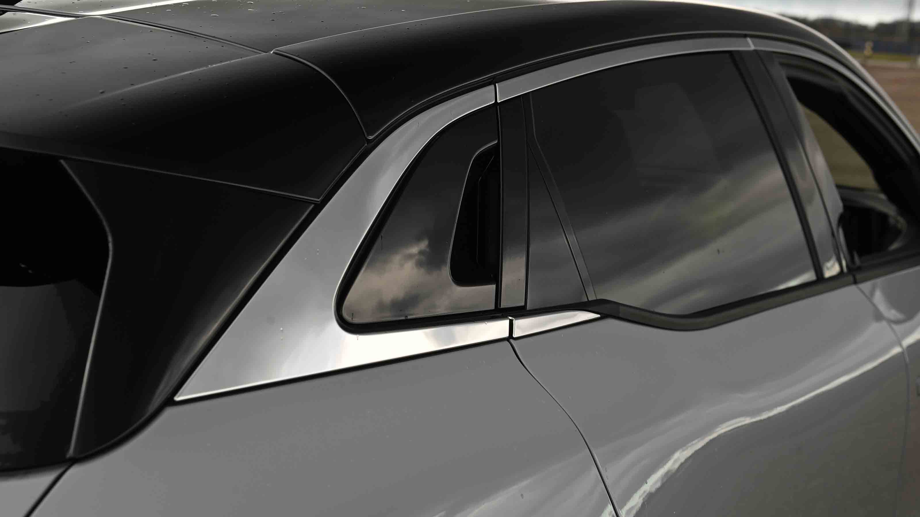 Renault Megane UK rear windows