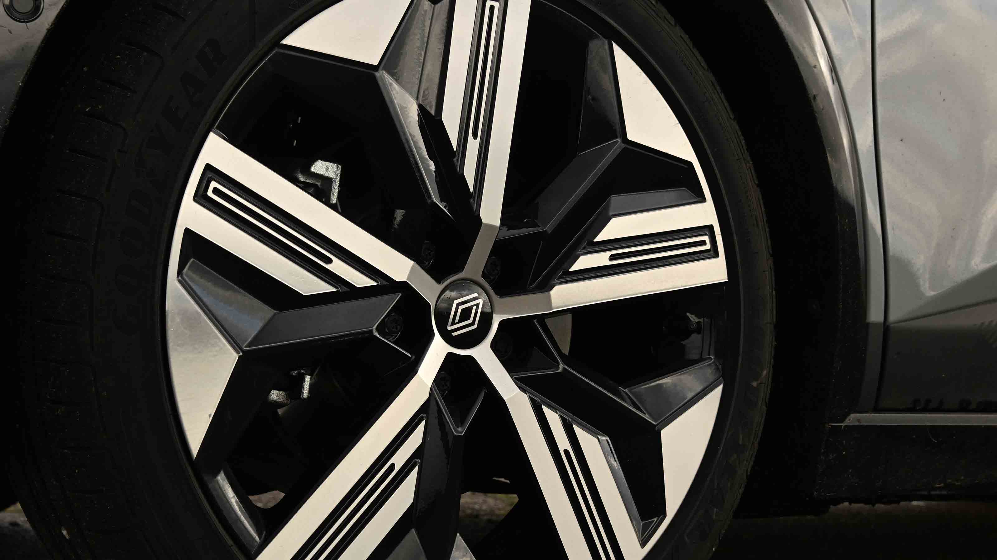 Renault Megane UK alloy wheels