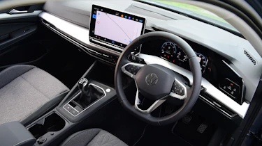 Volkswagen Golf Estate interior