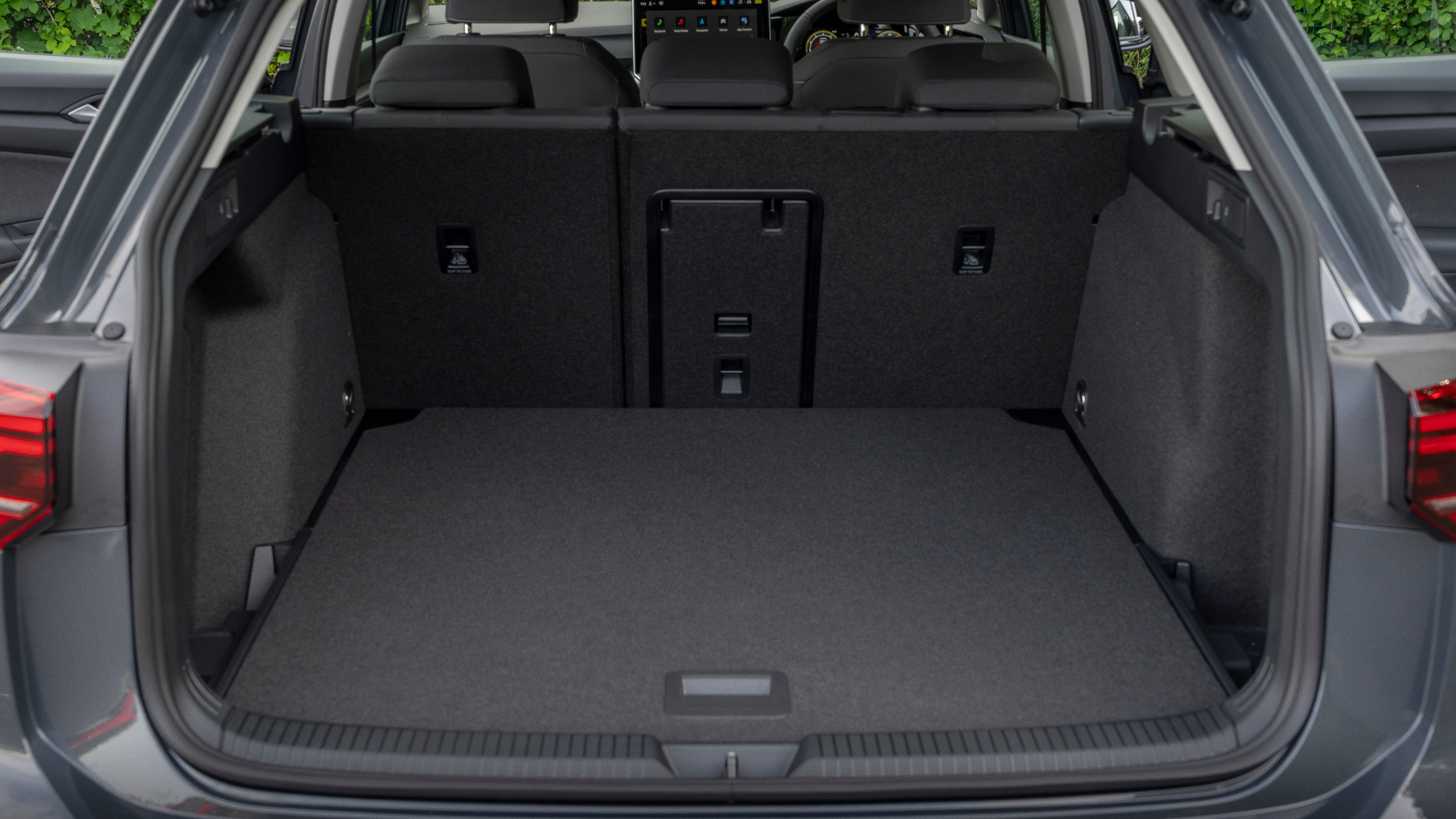 Volkswagen Golf Estate boot