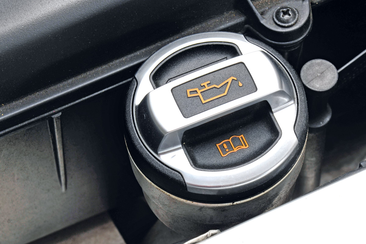 Oil cap