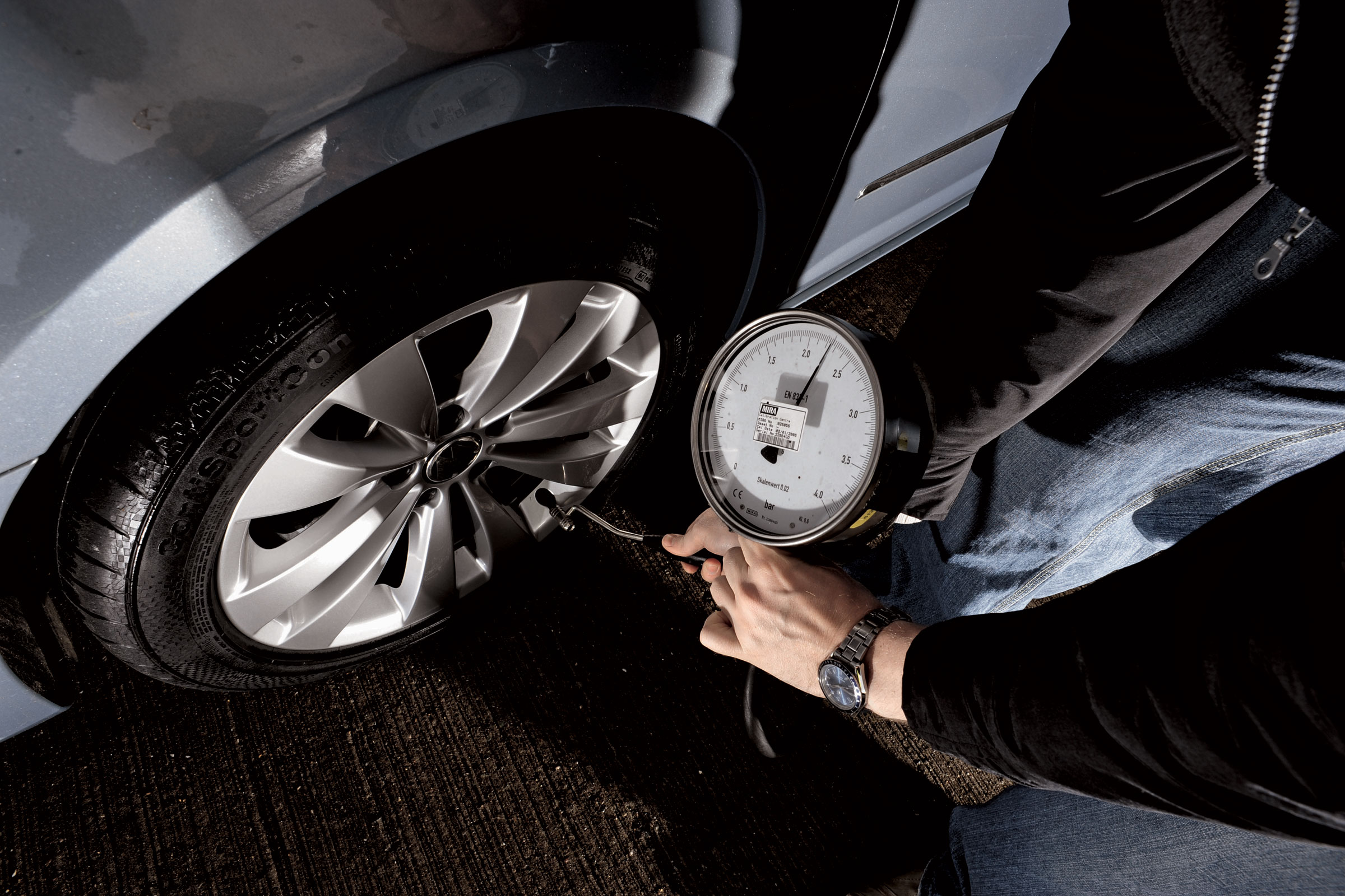 Tyre pressure check