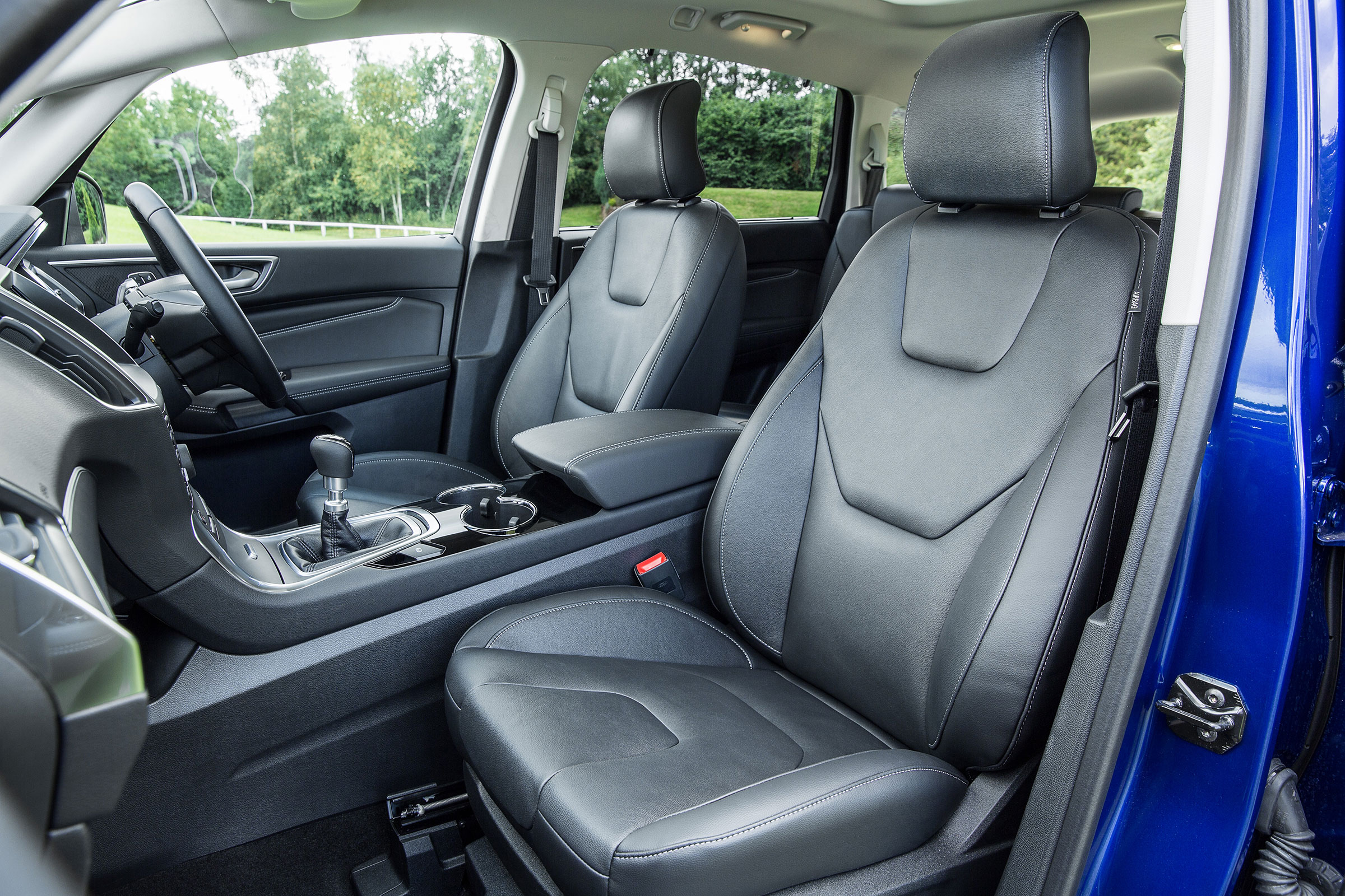 Even the entry-level S-MAX, called the Zetec, comes with most of the standard equipment buyers will want.