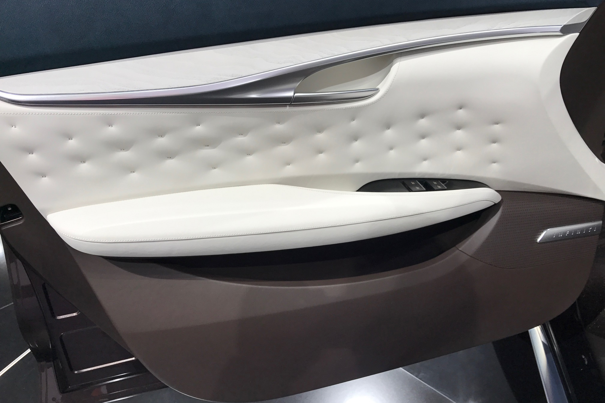 It's not yet confirmed whether all the interior finishes of the QX50 Concept will make it to production