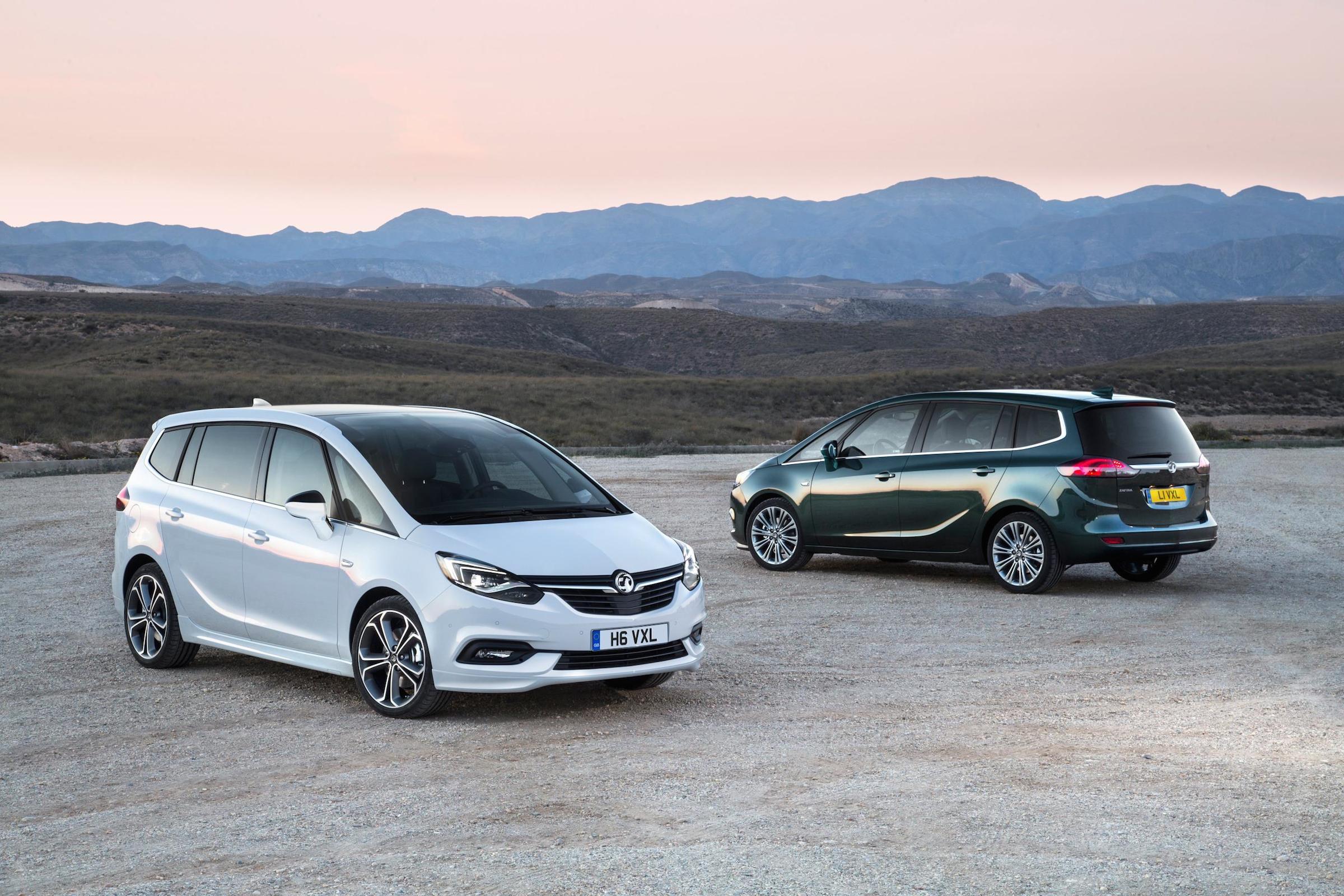 The latest Vauxhall Zafira Tourer in contrasting colours