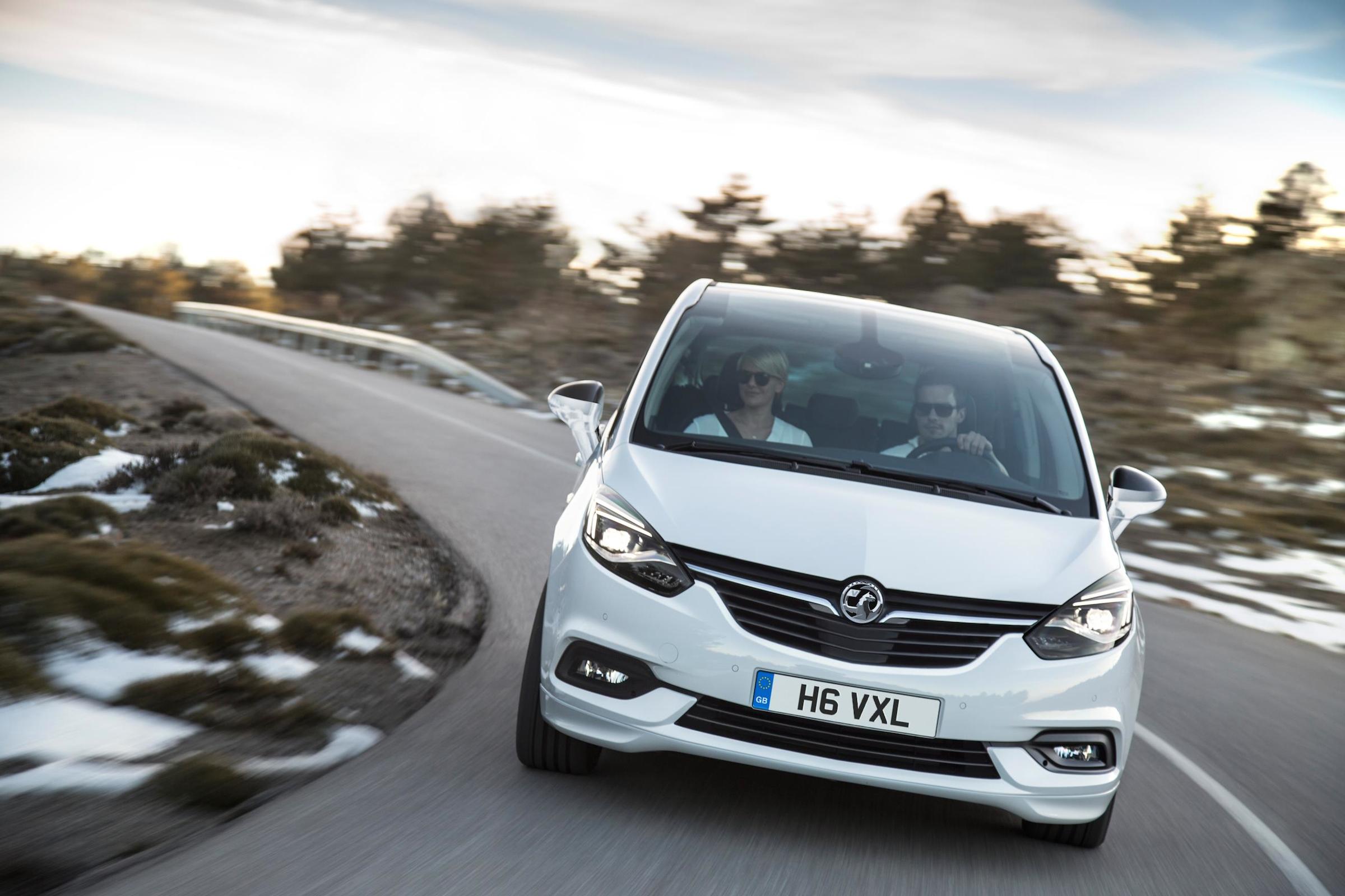 As it's based on the Insigna, the Zafira Tourer handles well for a large MPV
