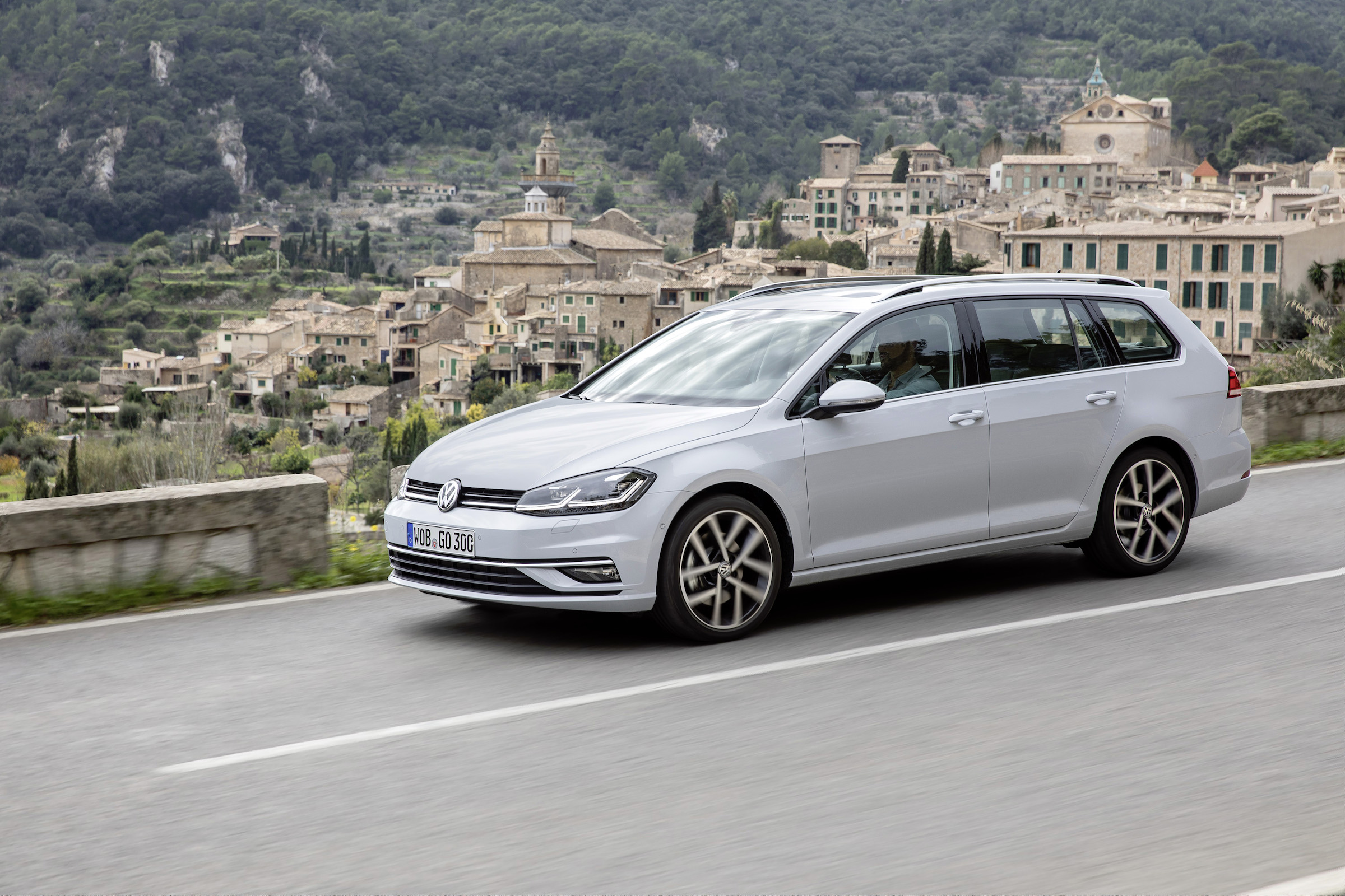 As with the hatchback, Golf Estate buyers can choose from a wide range of petrol and diesel engines