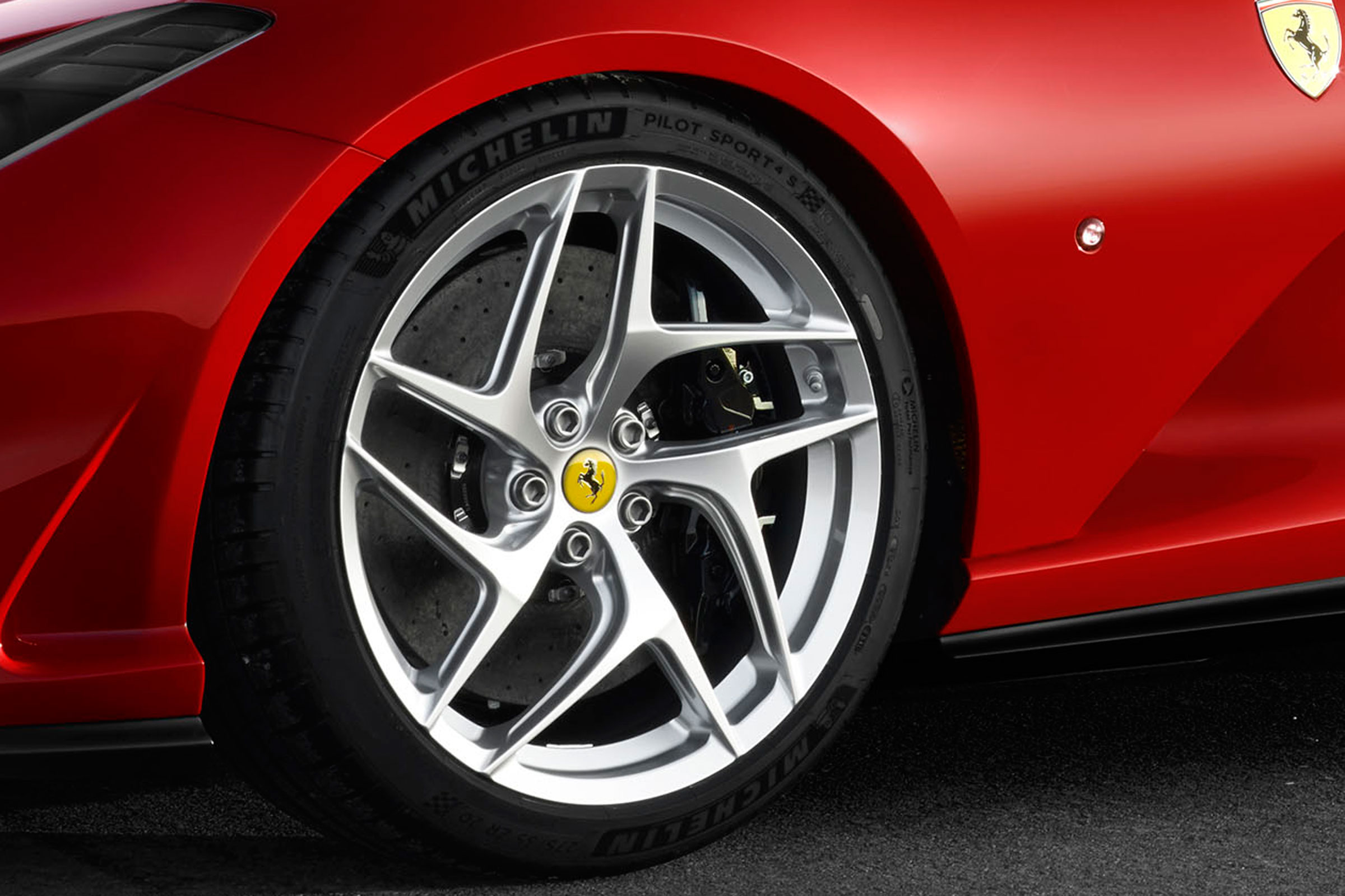 20in alloy wheels hide huge brake discs