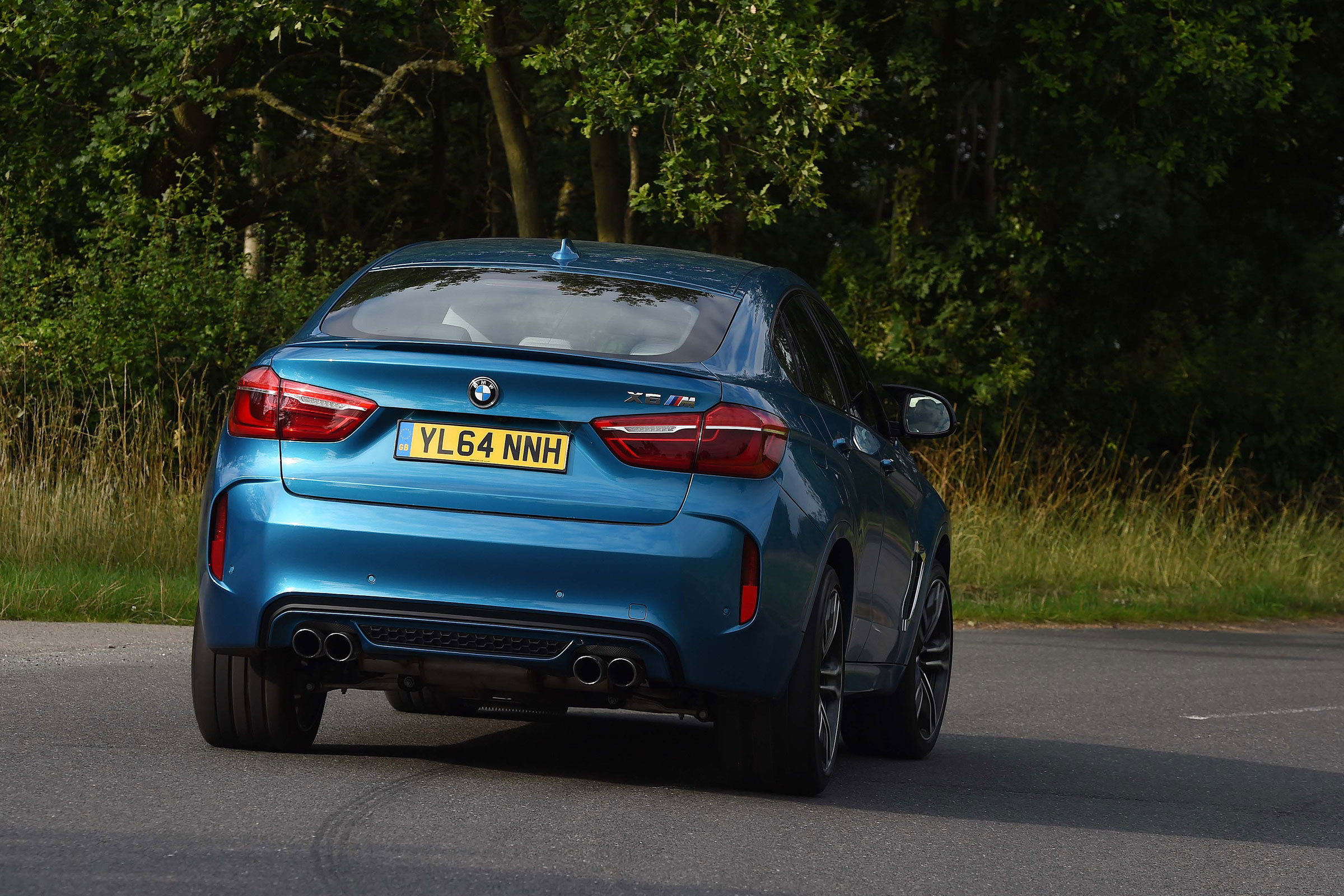 Adaptive M suspension, wide tyres and sharp steering give the BMW X6 M impressive agility for an SUV