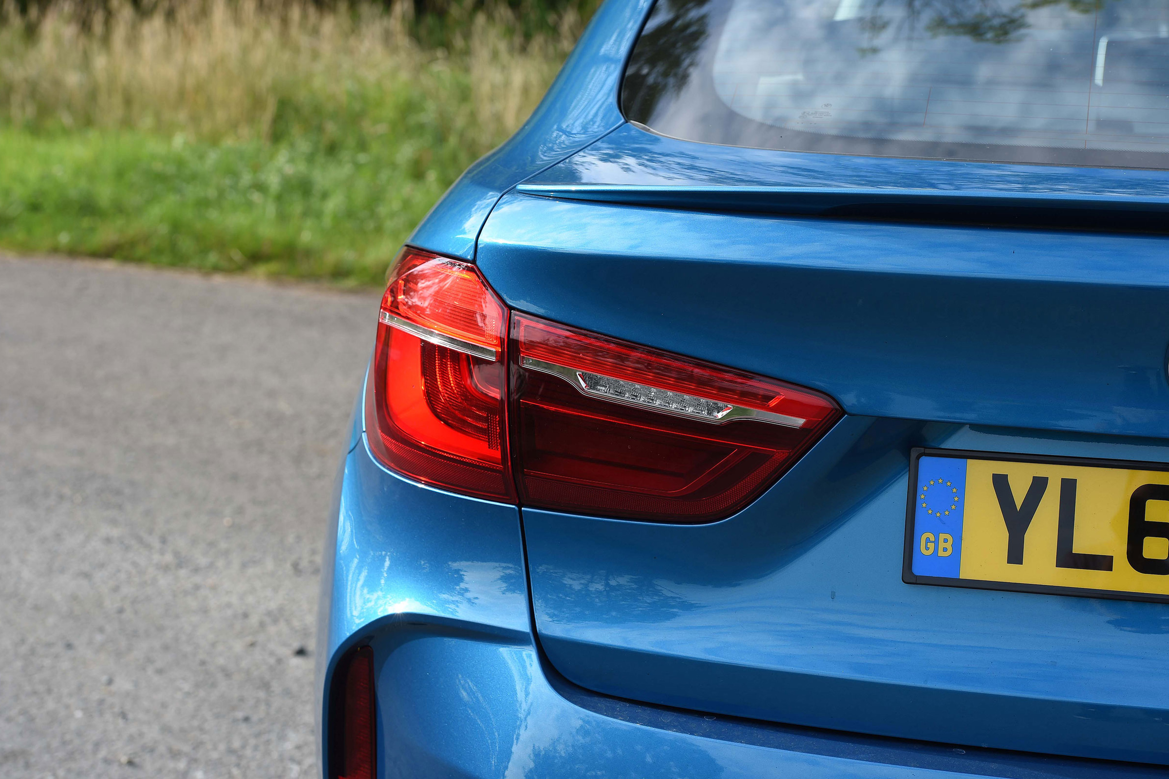 The X6 M also features LED tail-lights, along with quad exhaust pipes