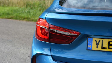 The X6 M also features LED tail-lights, along with quad exhaust pipes