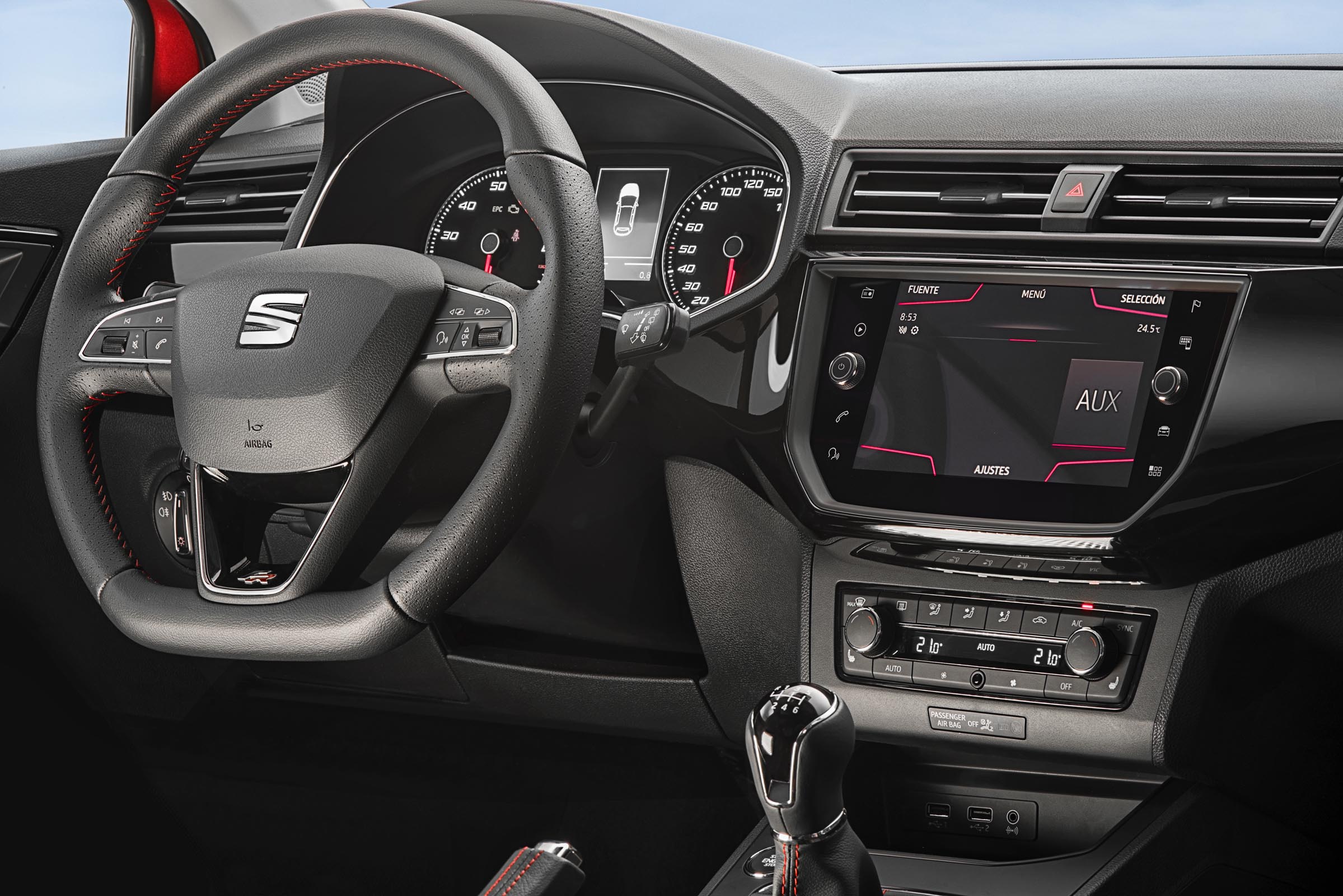 SEAT Ibiza interior