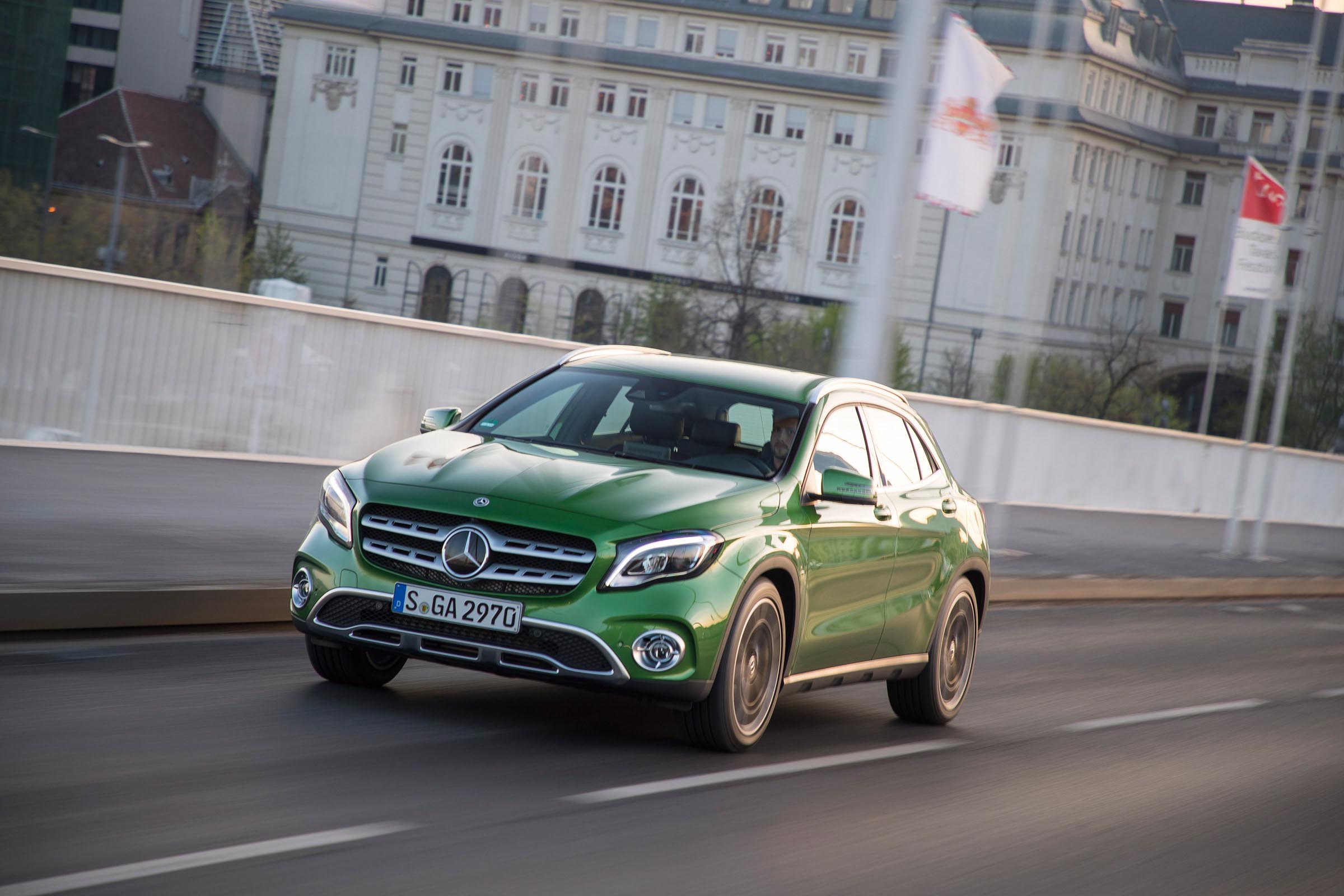 Even the SE trim is equipped with 17-inch alloy wheels, a reversing camera and Artico leather seats
