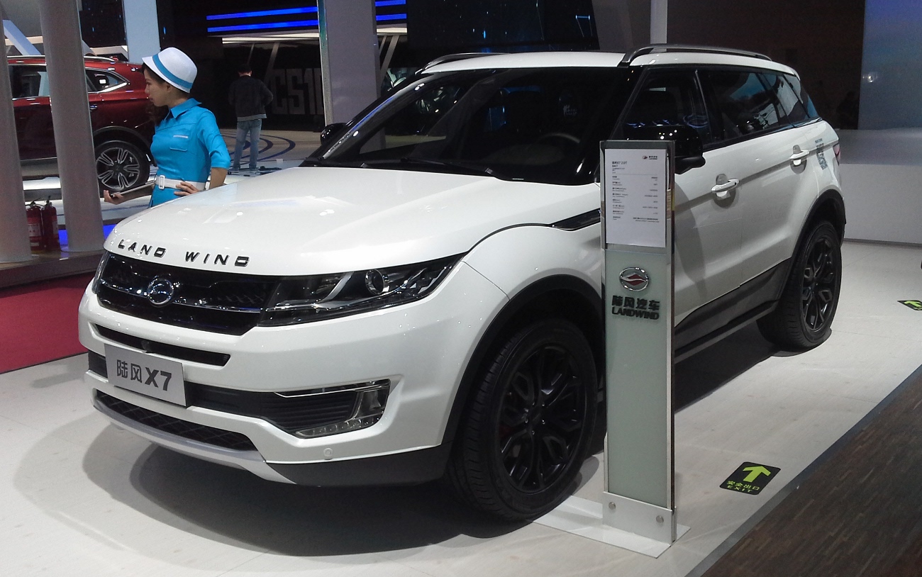 ...and here's its Landwind X7 double (Photo credit to Navigator84 via Wikipedia commons)