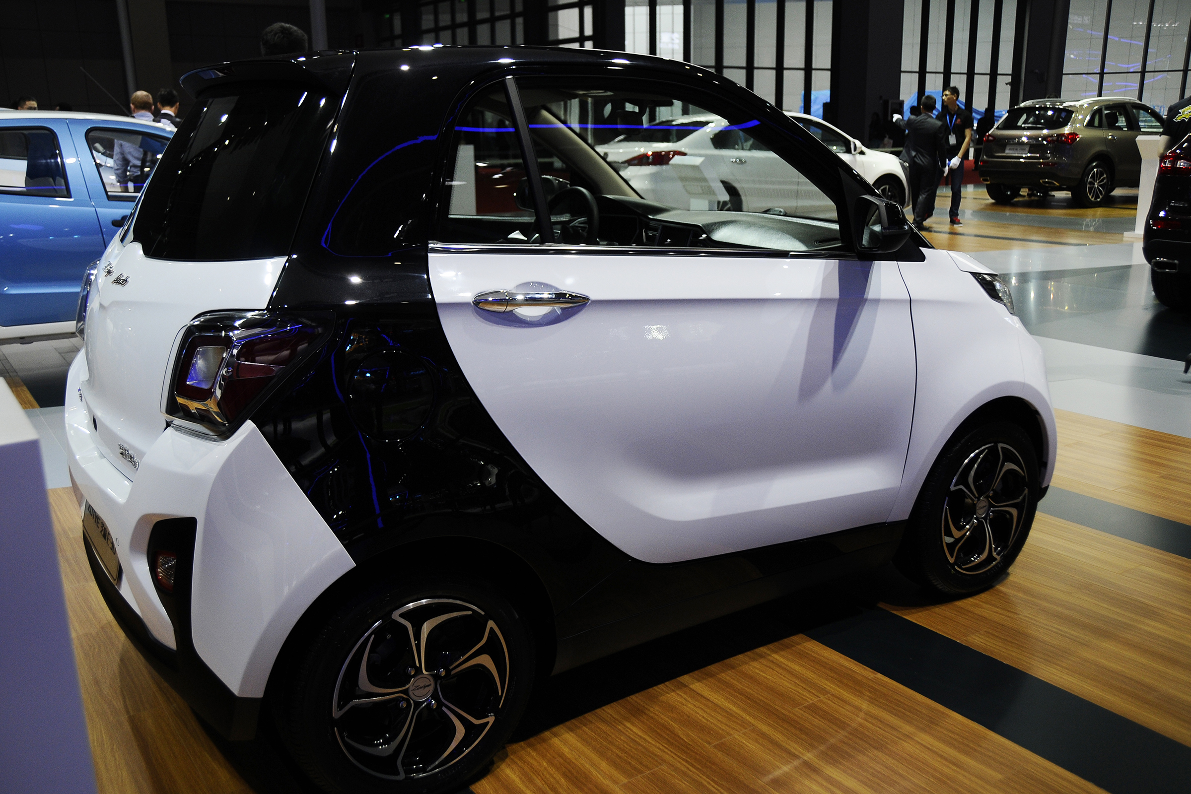 ....but you may be less familiar with the very similar Zotye E30