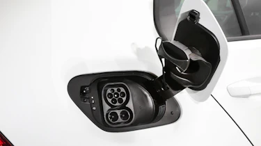 ...and a 45 minute fast charge will boost the battery back to 80%
