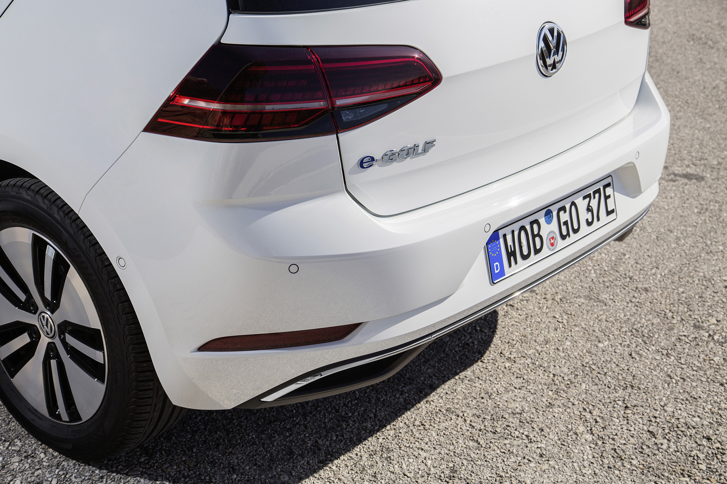 Audi-style scrolling indicators were introduced during a 2017 update