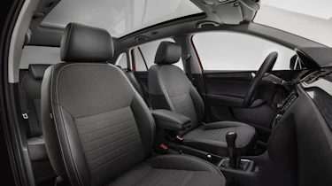 The SE Sport trim level adds a panoramic sunroof and tinted rear windows to the specification list