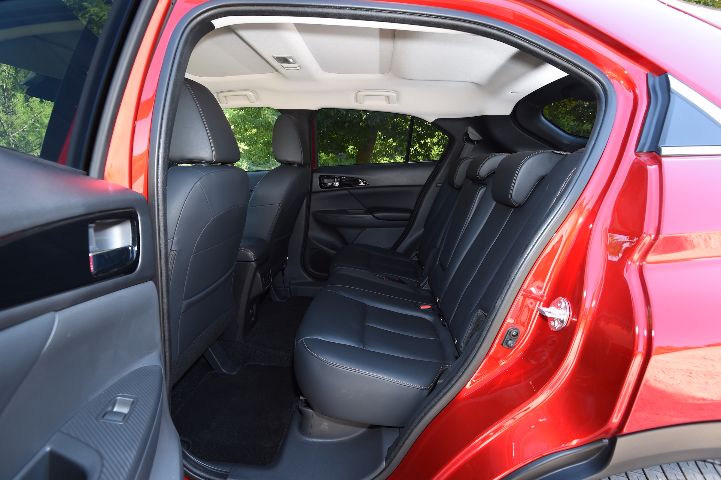 ...but passengers in the back seat may find that the the curving roofline does.