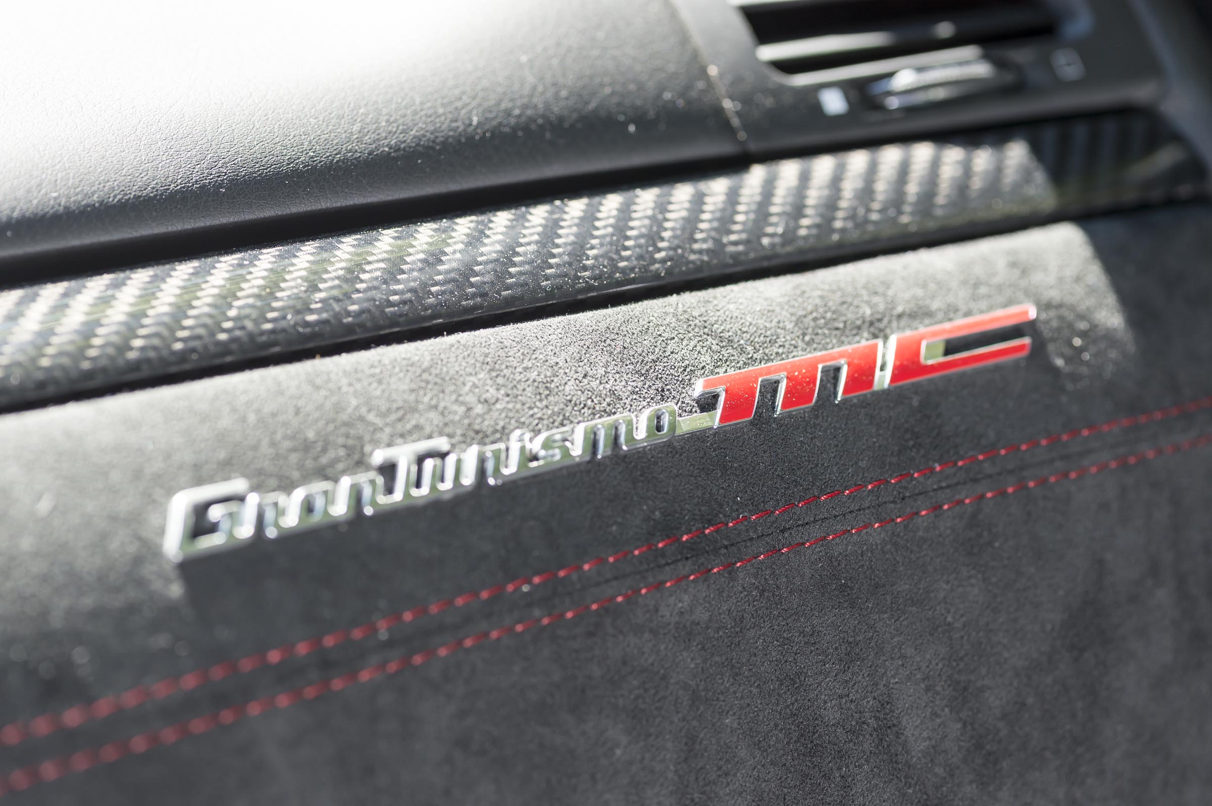 Maserati GranTurismo coupe interior badge