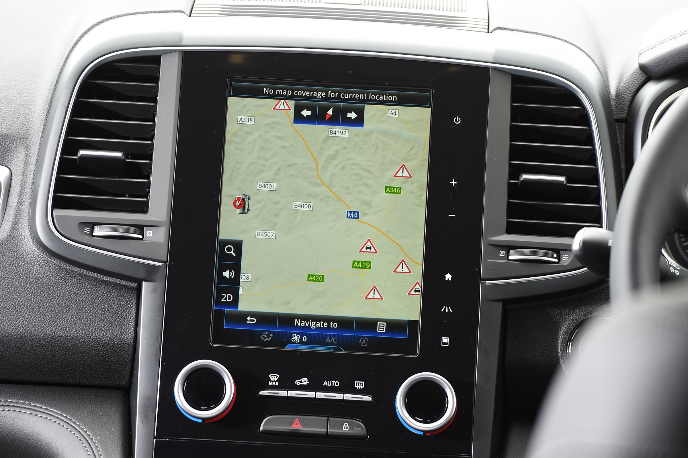 The Signature Nav trim benefits from an attractive portrait 8.7-inch touchscreen