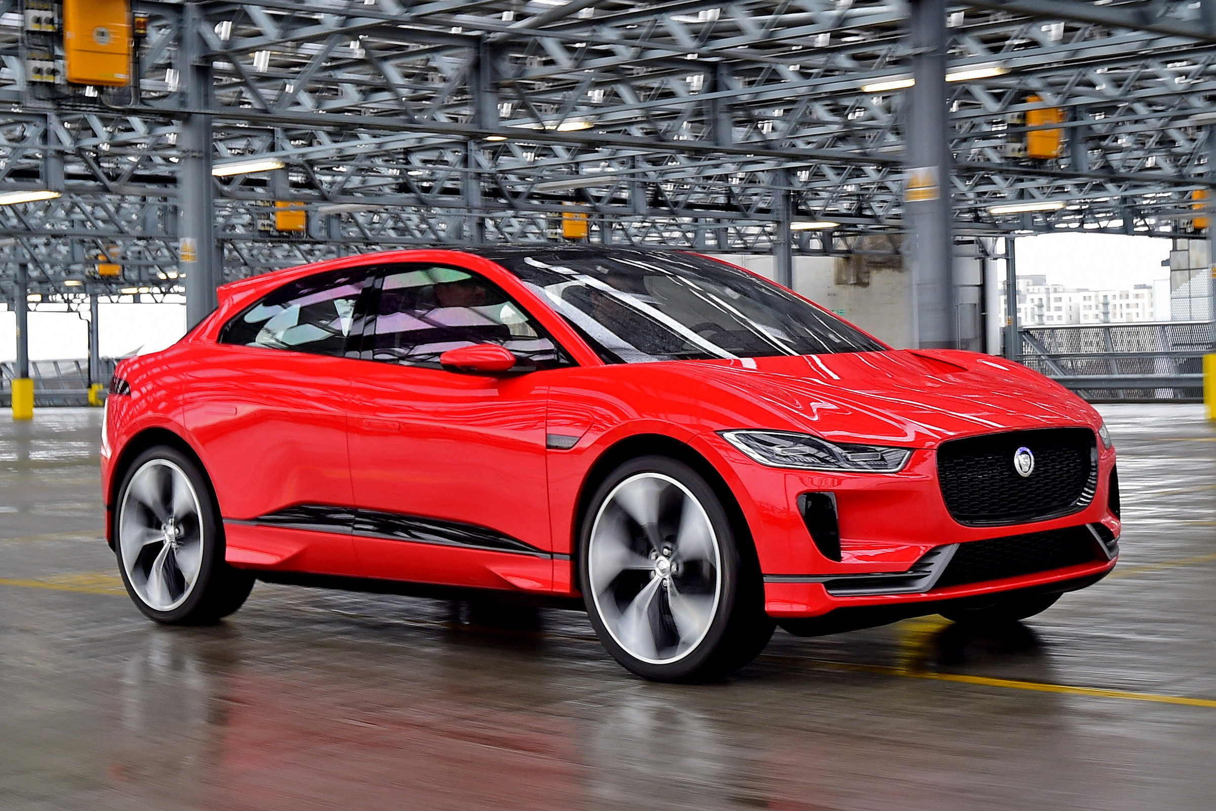 The Jaguar I-Pace concept's front end styling is one of its most distinctive features...