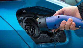 Plug-in vehicle charger lead