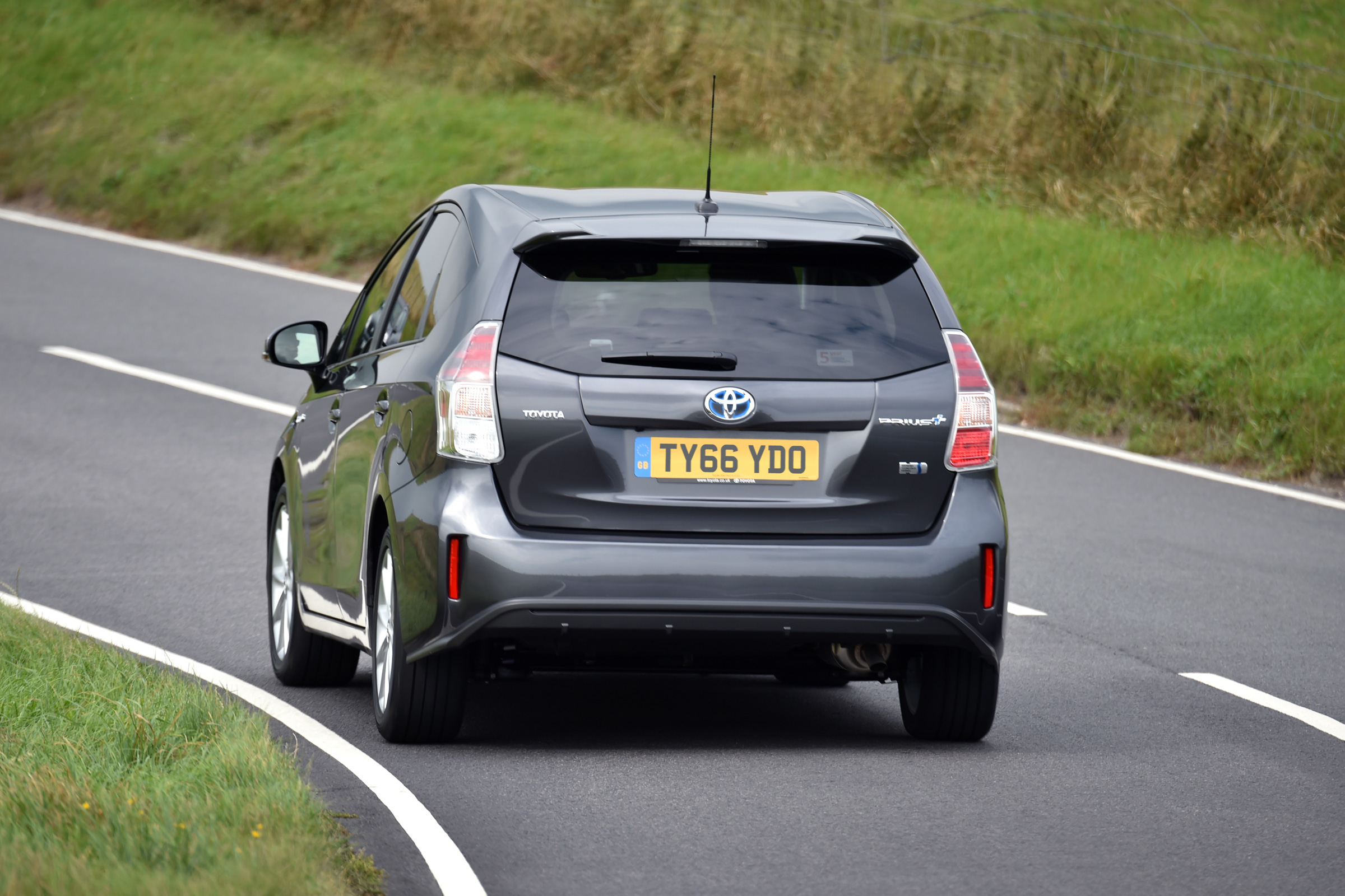 Toyota Prius+ MPV rear cornering