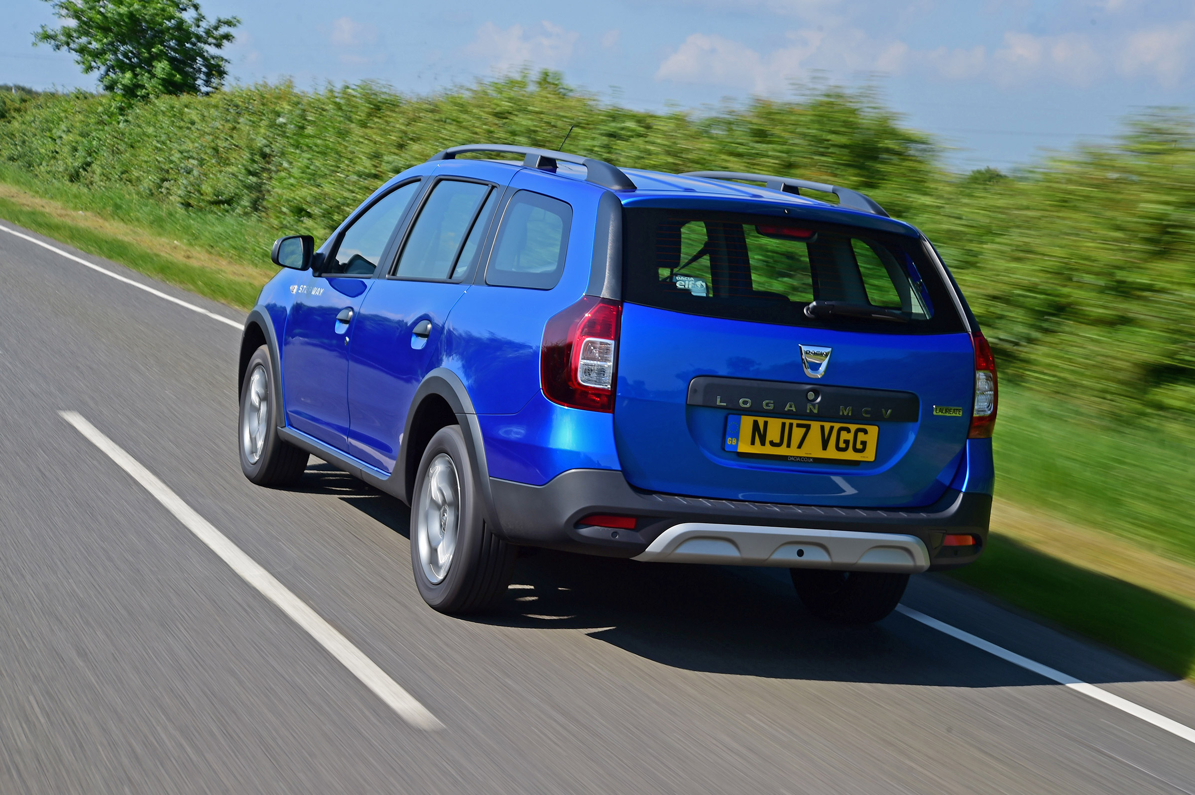  It features a raised ride height, chunkier bumpers and black plastic cladding, which give it a beefier look