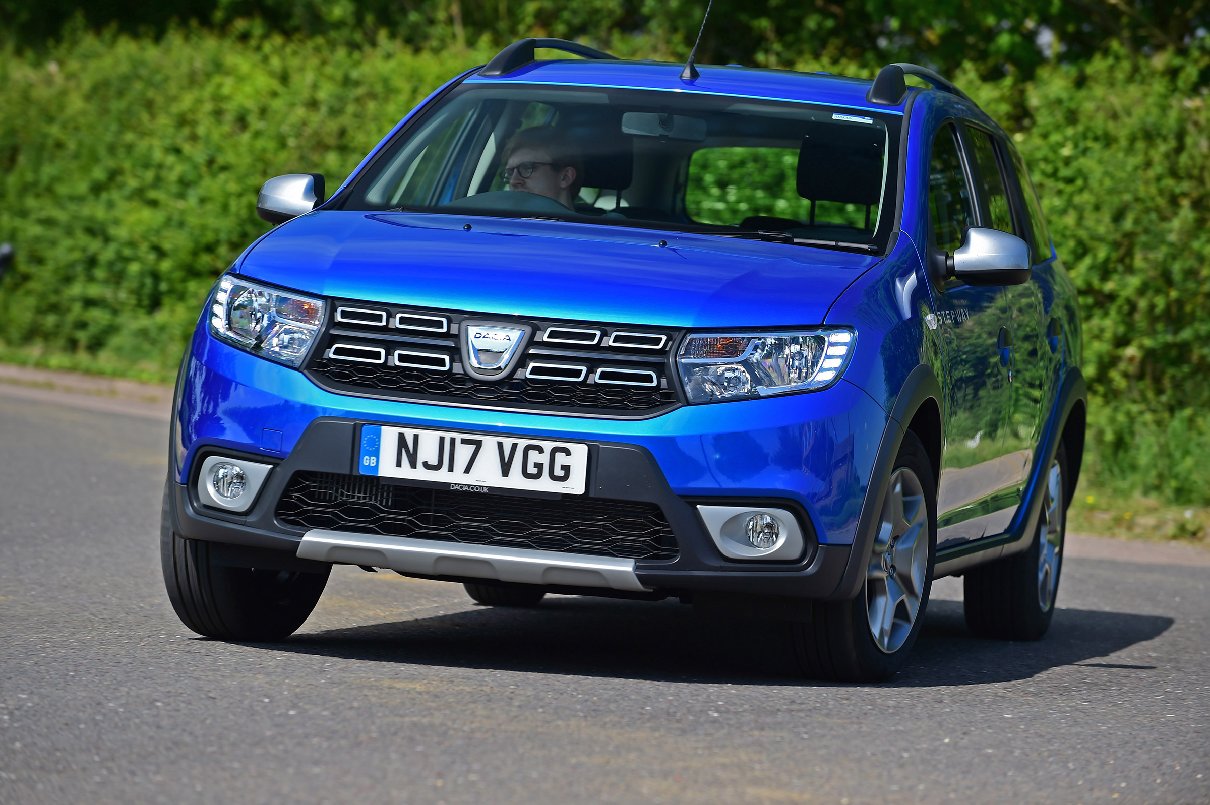 Despite these rugged styling cues, the Logan MCV Stepway is front, not four-wheel drive