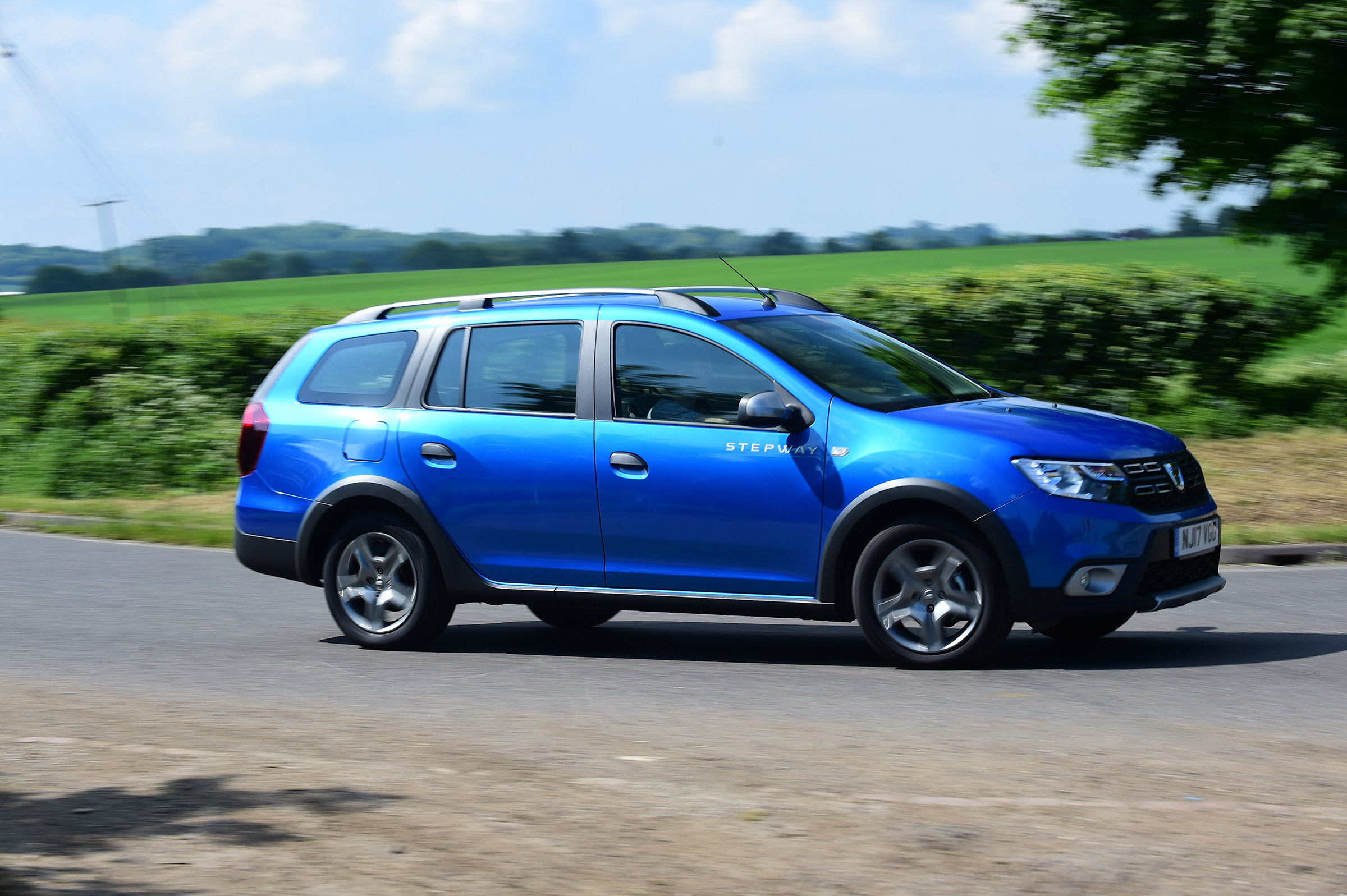 The MCV stands for ‘Maximum Capacity Vehicle’ – the Logan Stepway backs this up with a huge 573-litre boot
