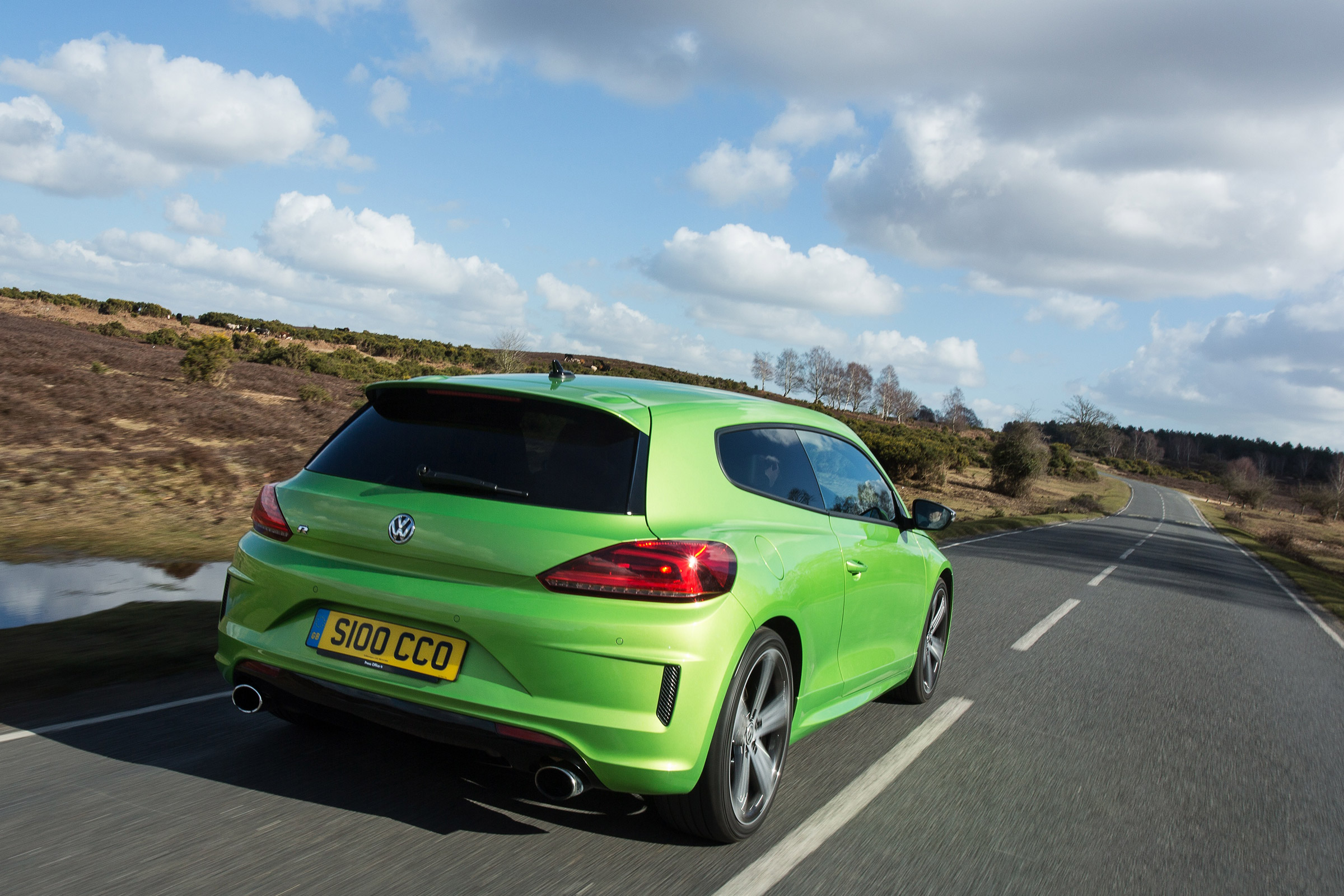 Large 19-inch alloy wheels and tyres ensure plenty of grip, while adjustable suspension is fitted as standard