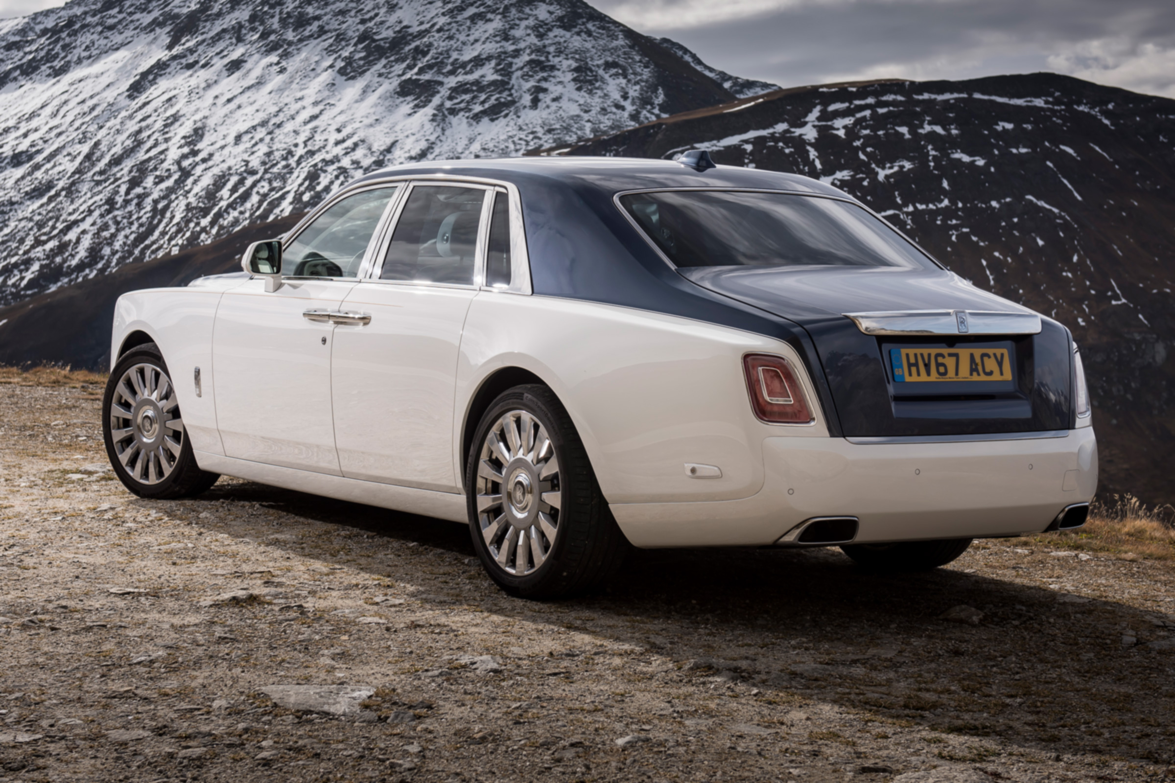 Acceleration from 0-62mph takes 5.3 seconds, while its top speed is limited to 155mph