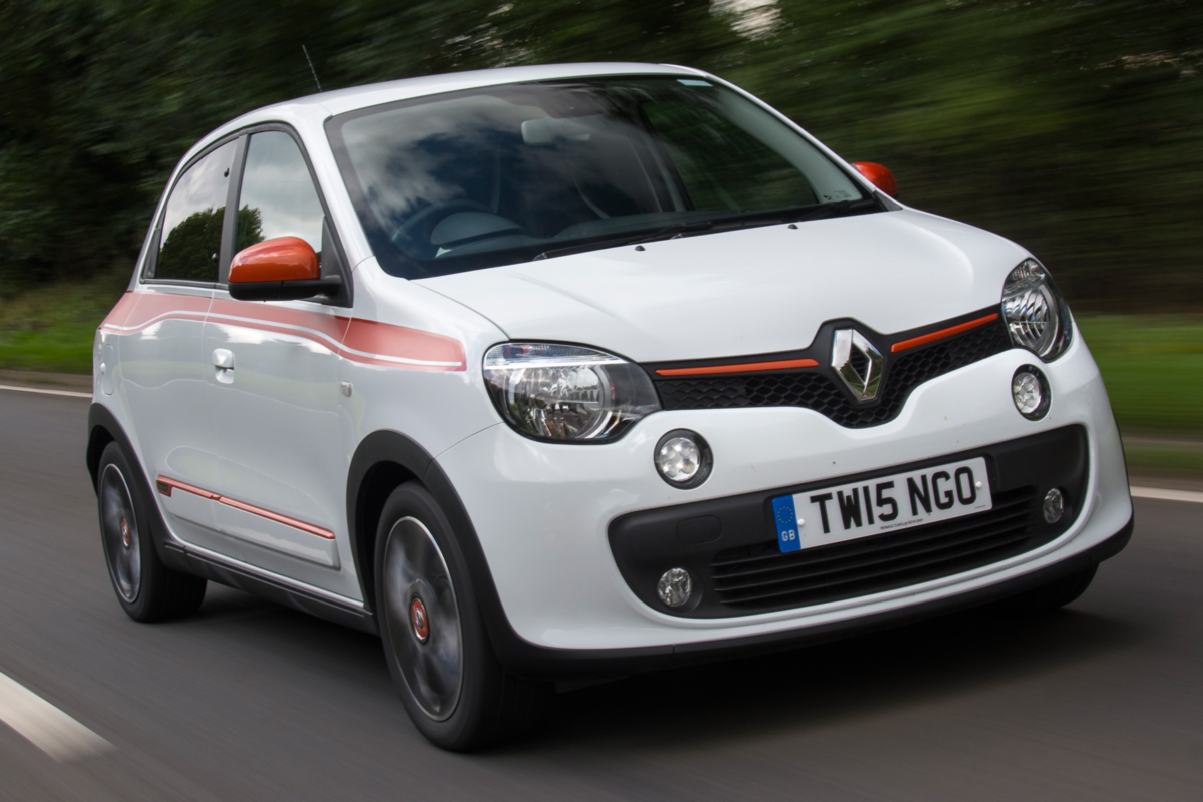 Sadly for keen drivers, this doesn't bless the Twingo with incredible handling, but it does give it a sharp turning circle