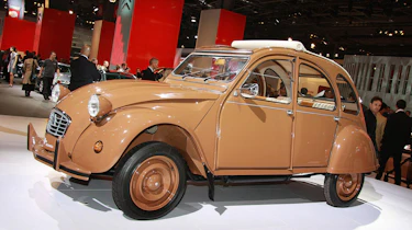 Citroen 2CV6 Special by Hermes