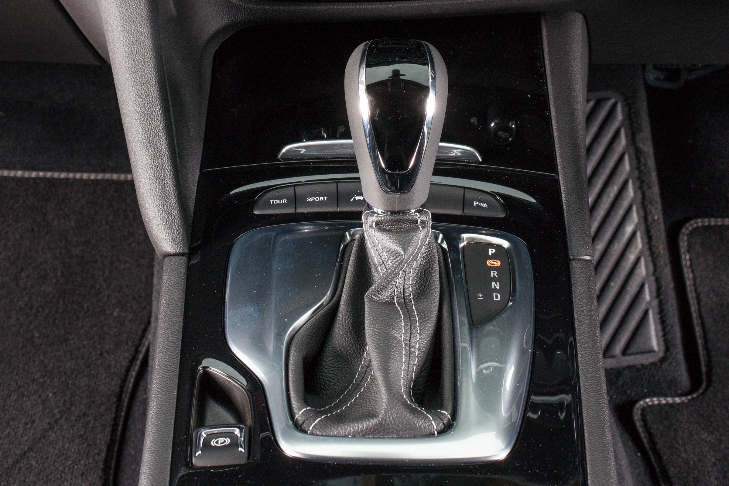 Automatic and manual gearboxes are available, along with front or four-wheel drive