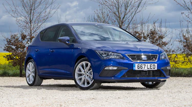 Blue SEAT Leon FR