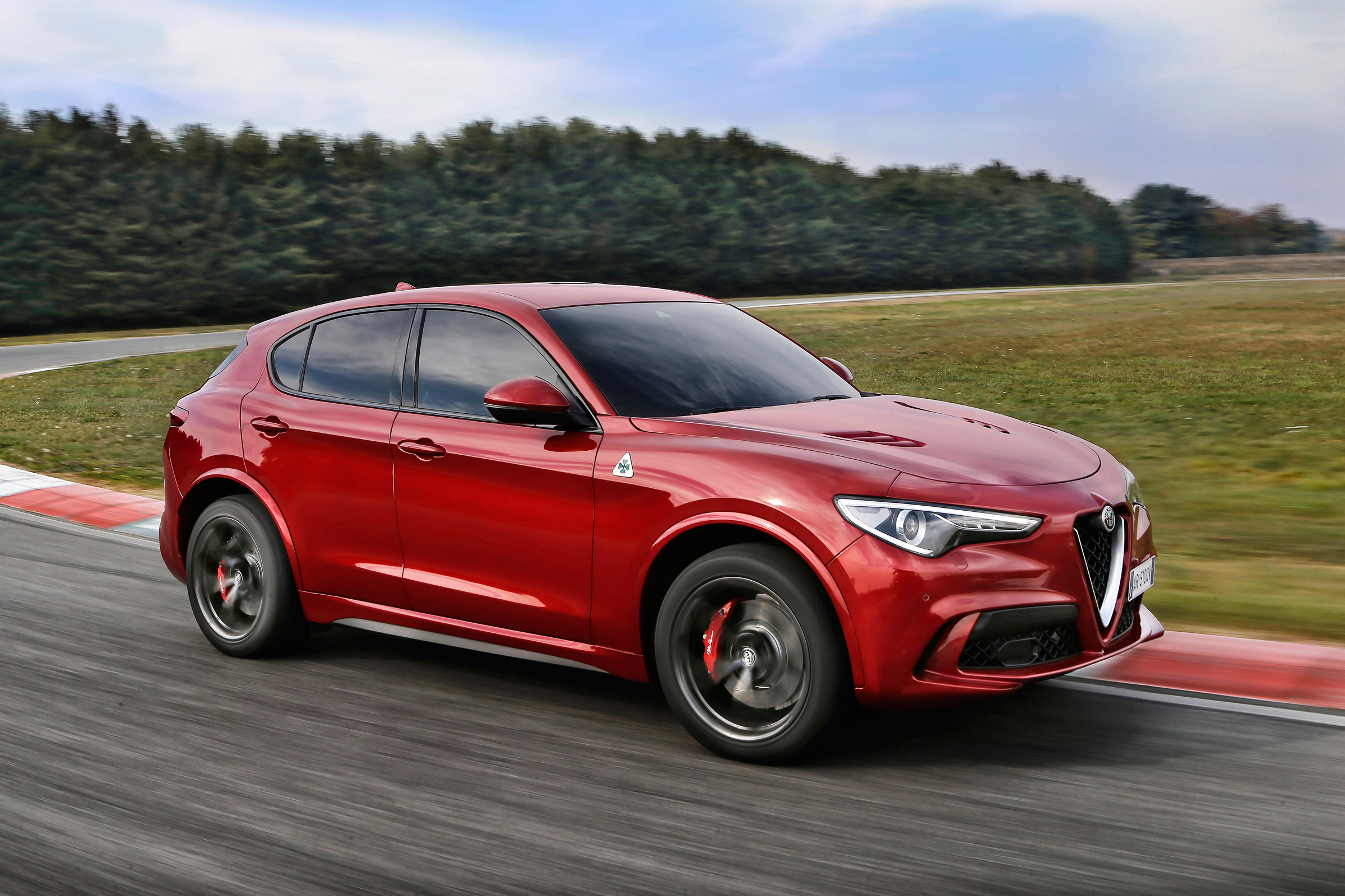 Alfa Romeo will unleash the high-performance Stelvio Quadrifoglio SUV in 2018 
