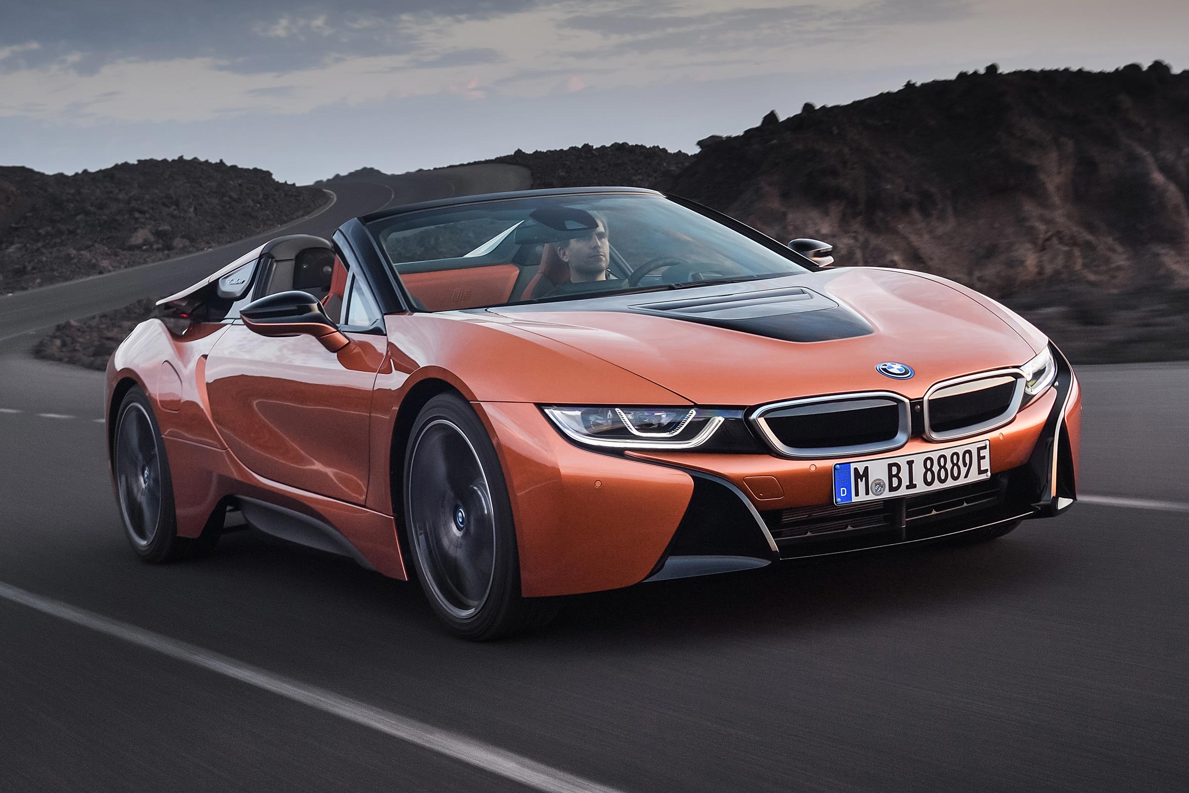The BMW i8 Roadster (and updated coupe) get a upgraded batteries and a greater EV range