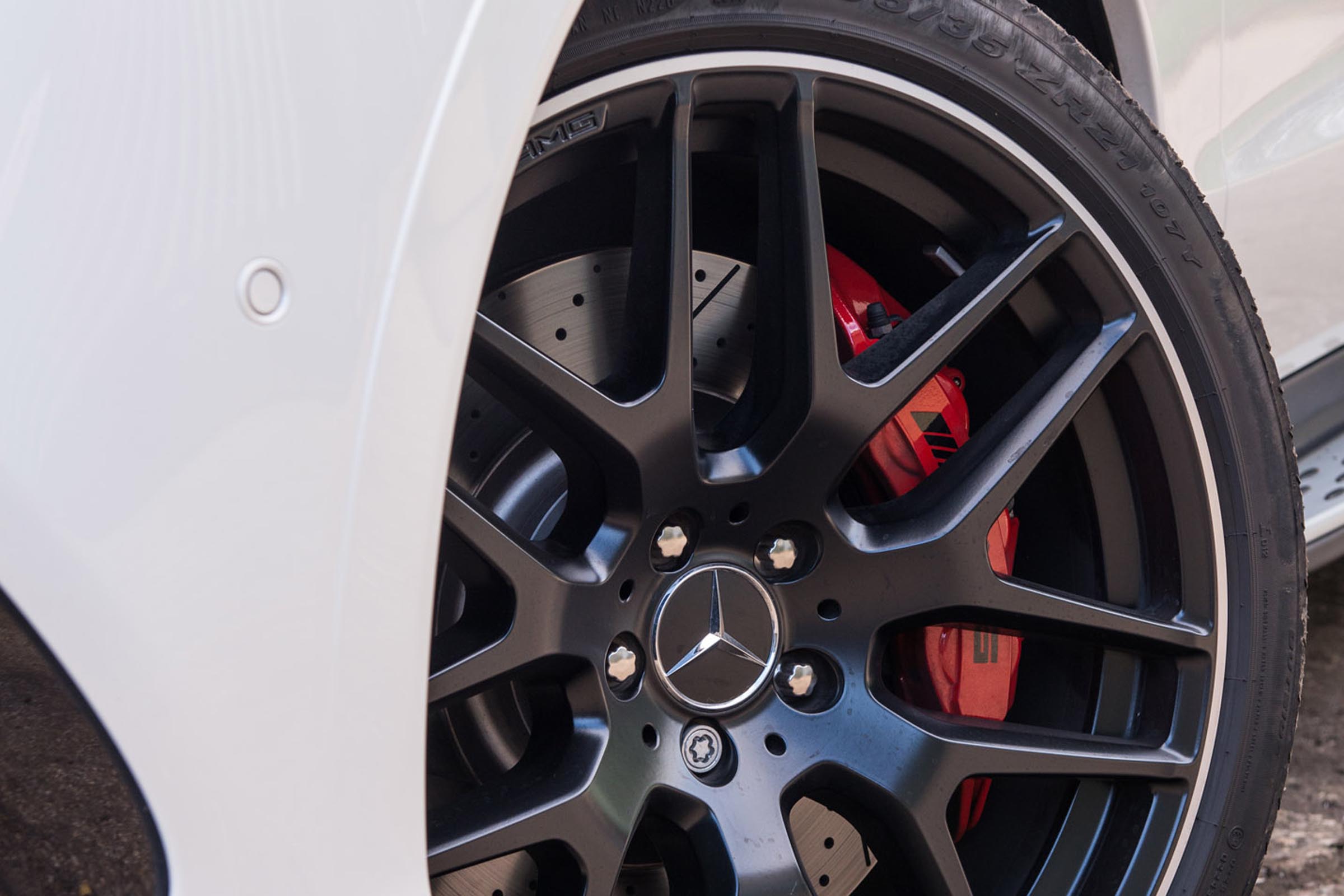 21-inch wheels are standard