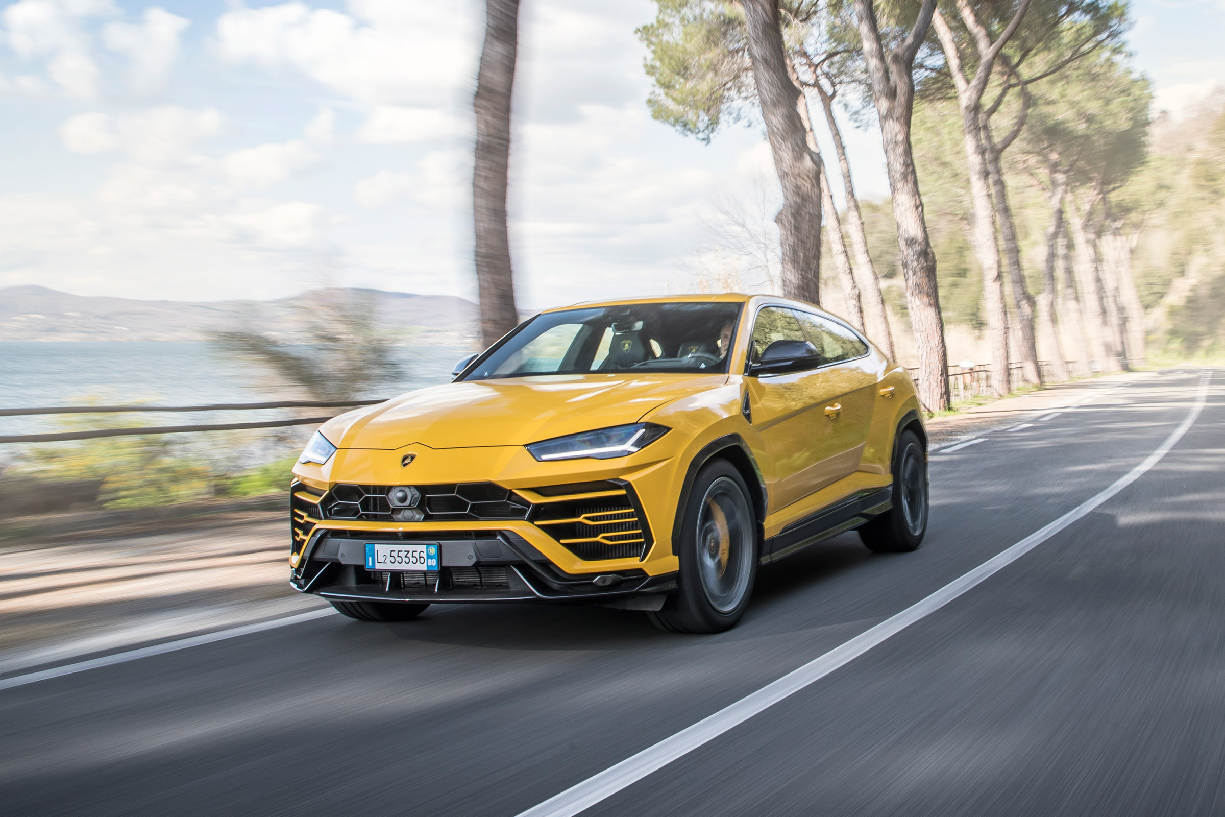 Although it weighs some 2.2 tonnes, active anti-roll bars keep the Urus flat in fast corners.