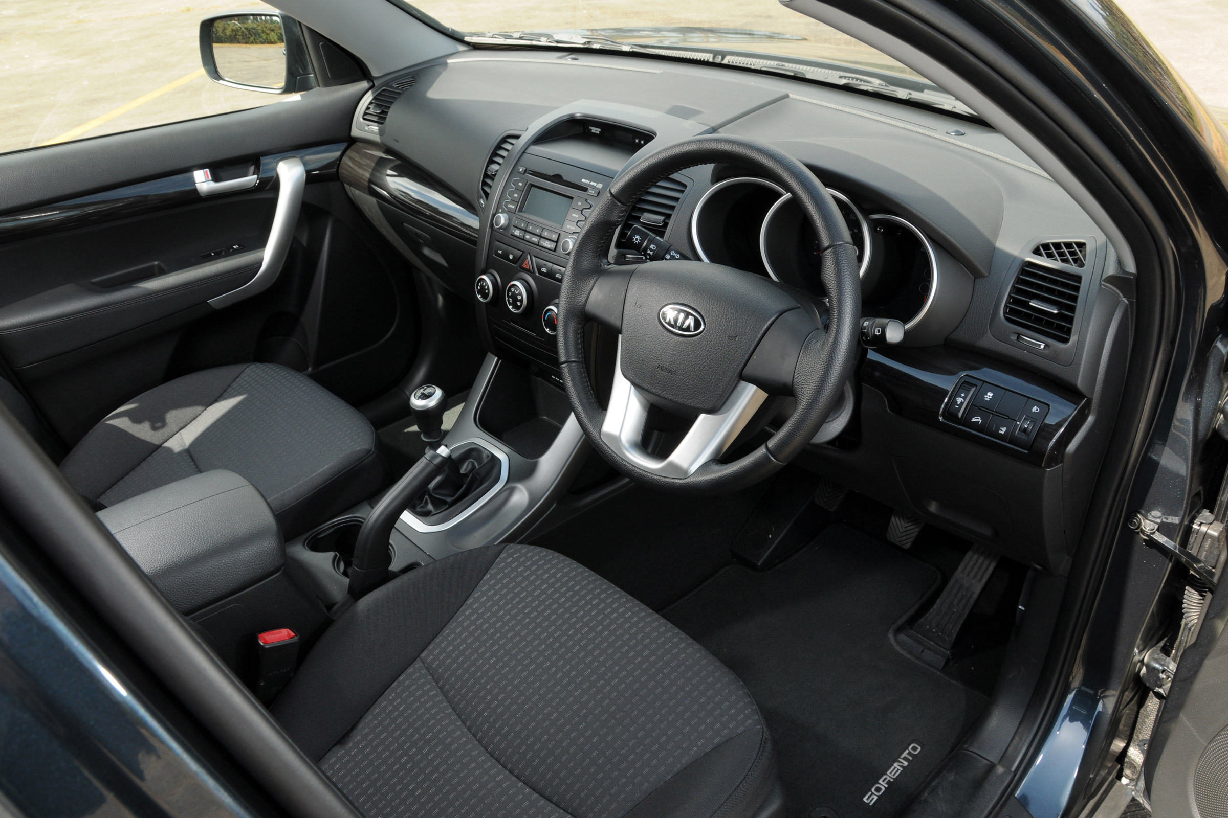 used Kia Sorento interior