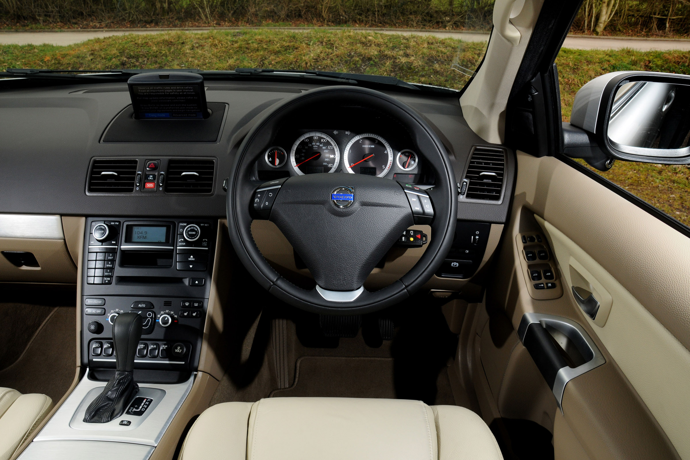 used volvo xc90 interior