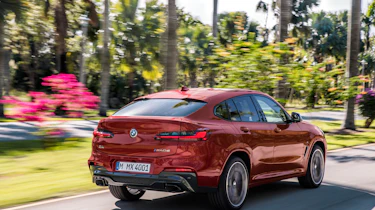 BMW X4 tracking shot, front left