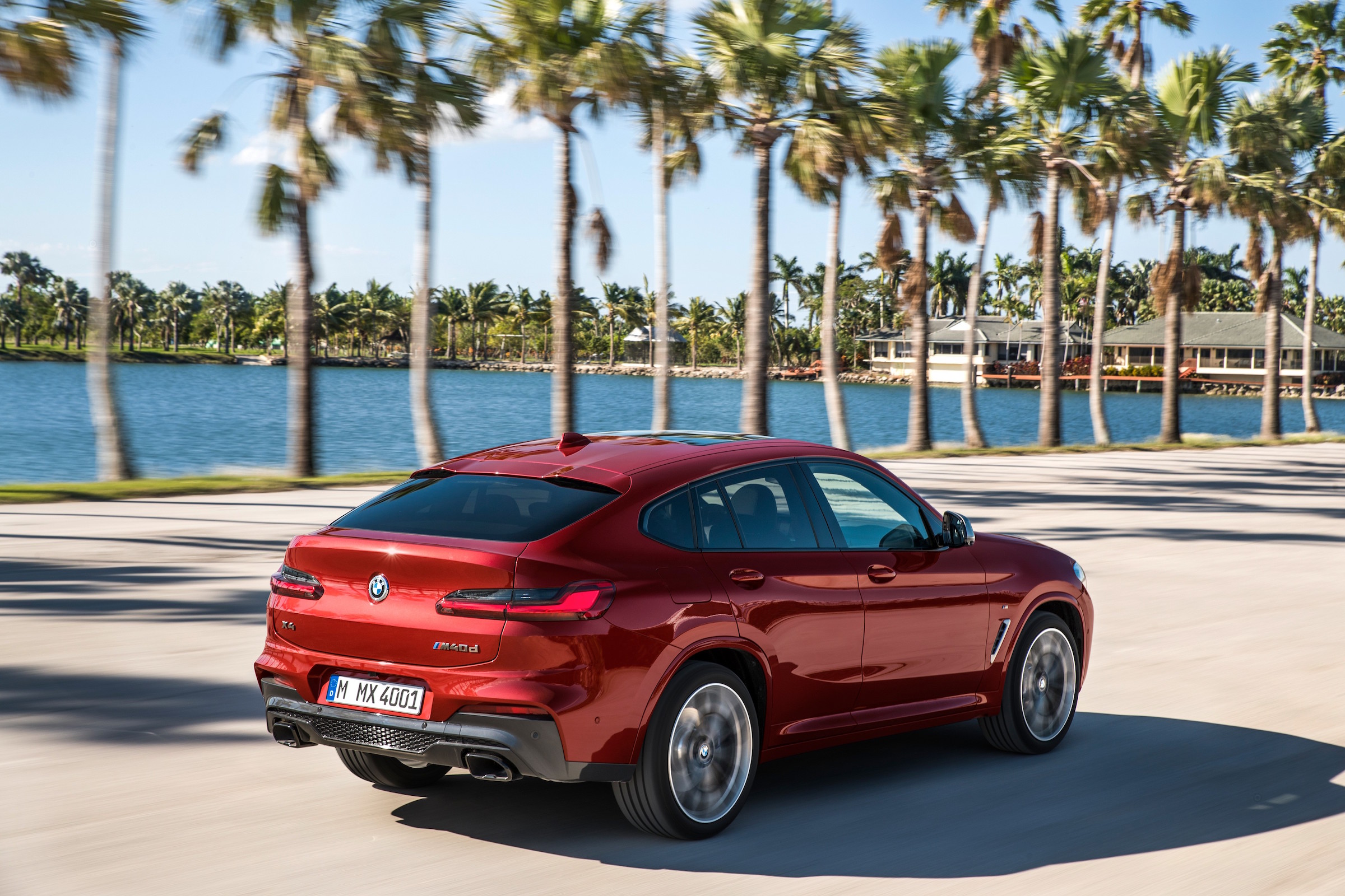 BMW X4 tracking shot, rear right