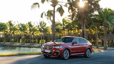 BMW X4 tracking shot, front left
