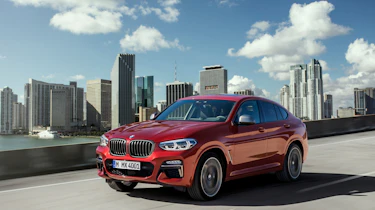 BMW X4 tracking shot, front left