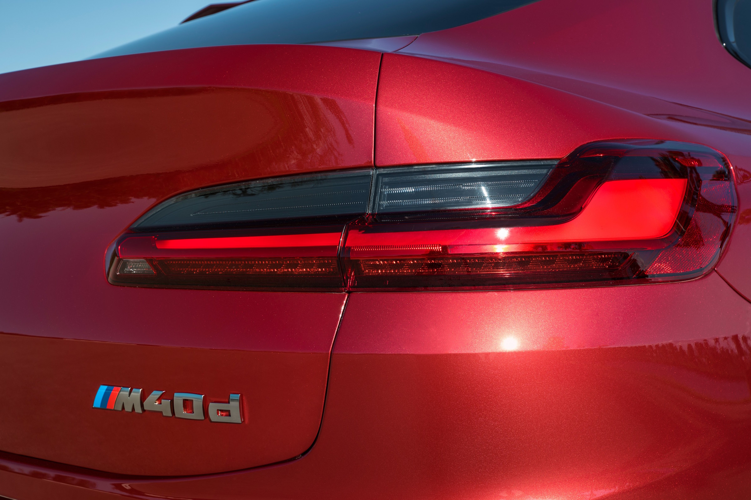 BMW X4 static shot, M40d badge