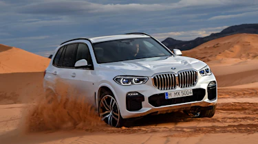BMW X5 off-road